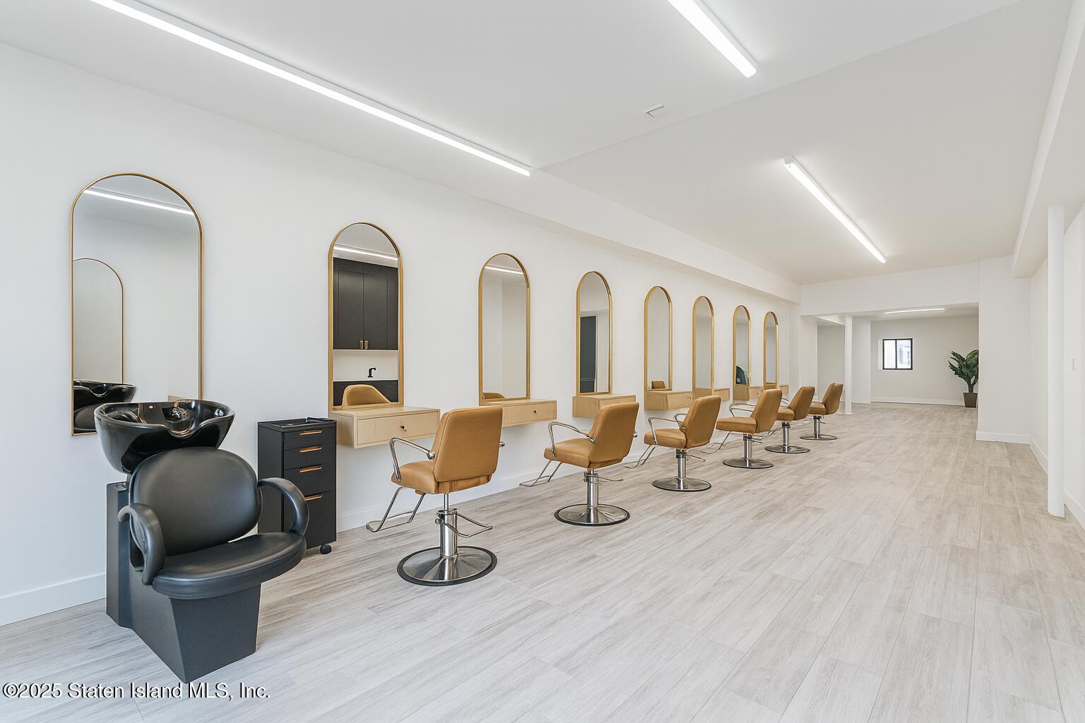 1256 Bay Street Image 3