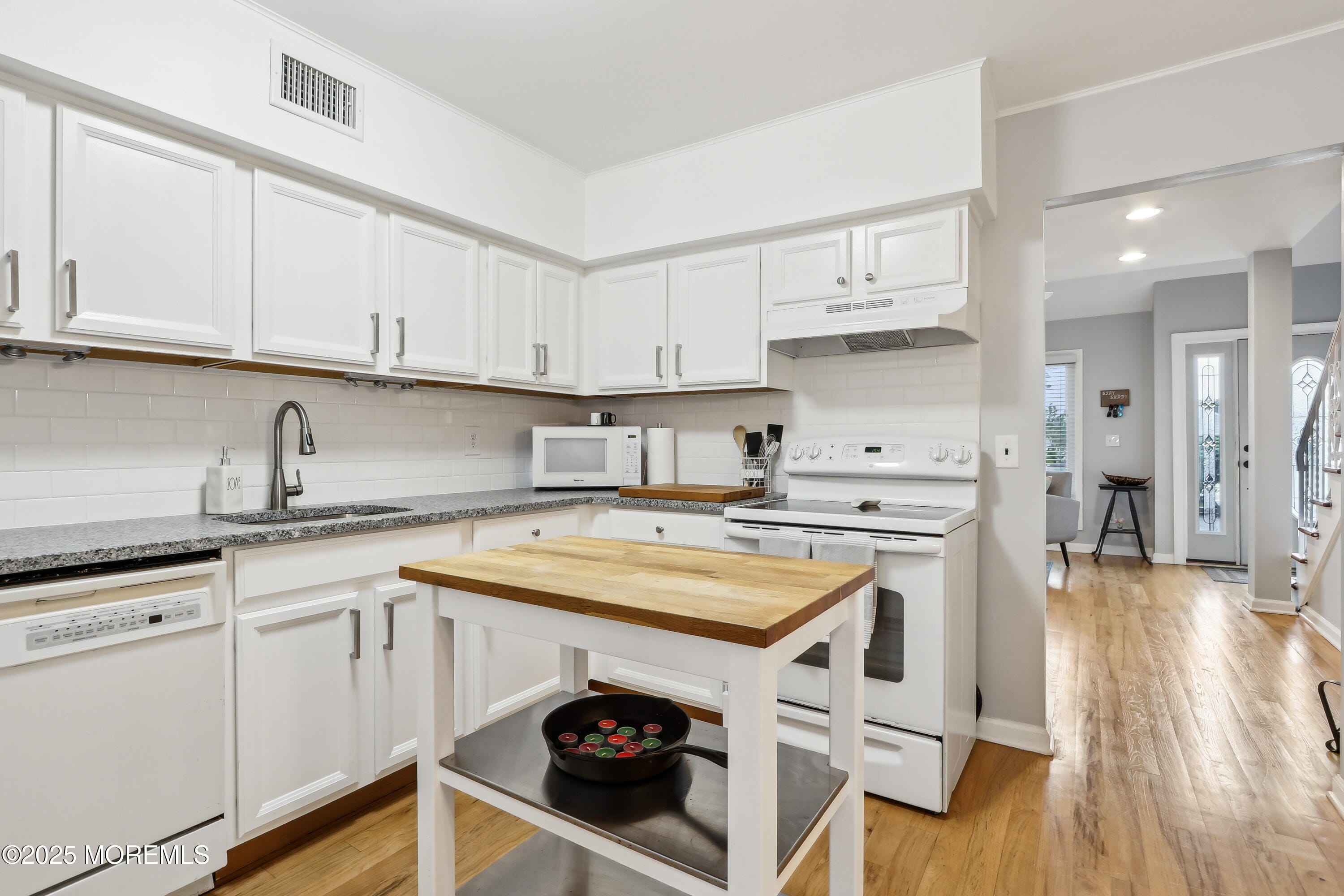 25 Meadow Avenue 30, Monmouth Beach, NJ, 07750 image 17