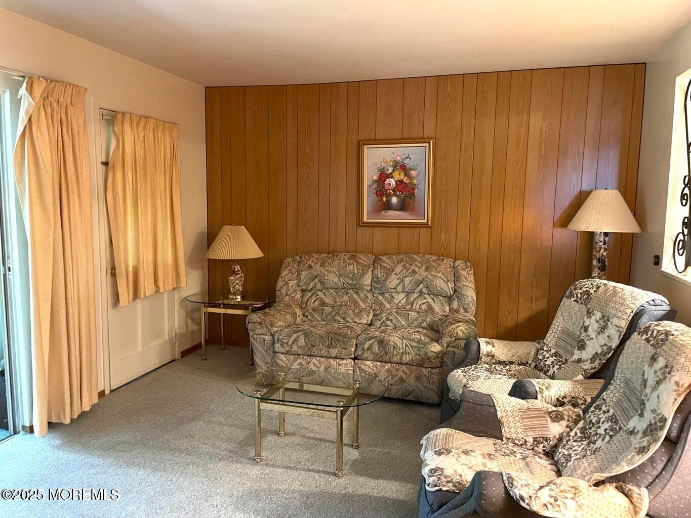 7 Walnut Street C Image 2