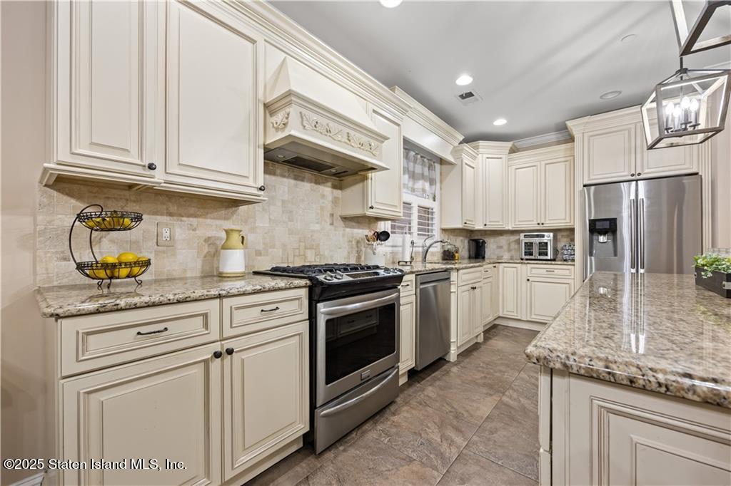 109 Madsen Avenue, Staten Island, NY, 10309 image 22