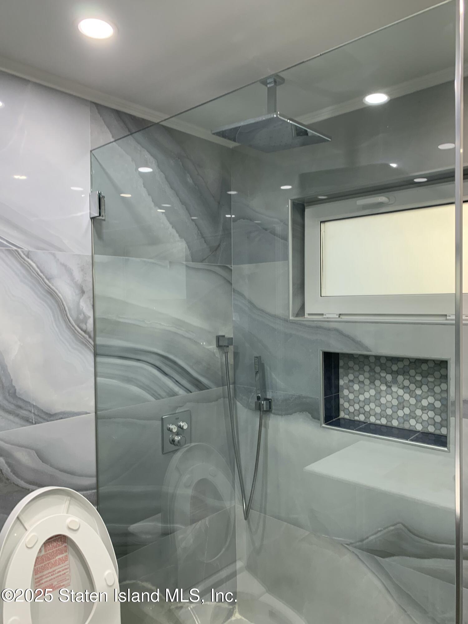 228 Slater Boulevard Image 2