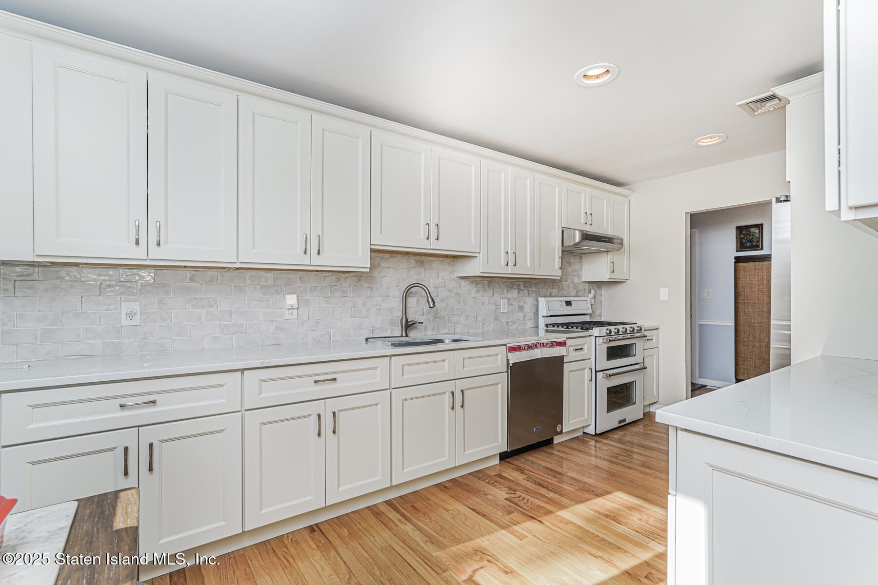 20 Signal Hill Road, Staten Island, NY, 10301 image 9