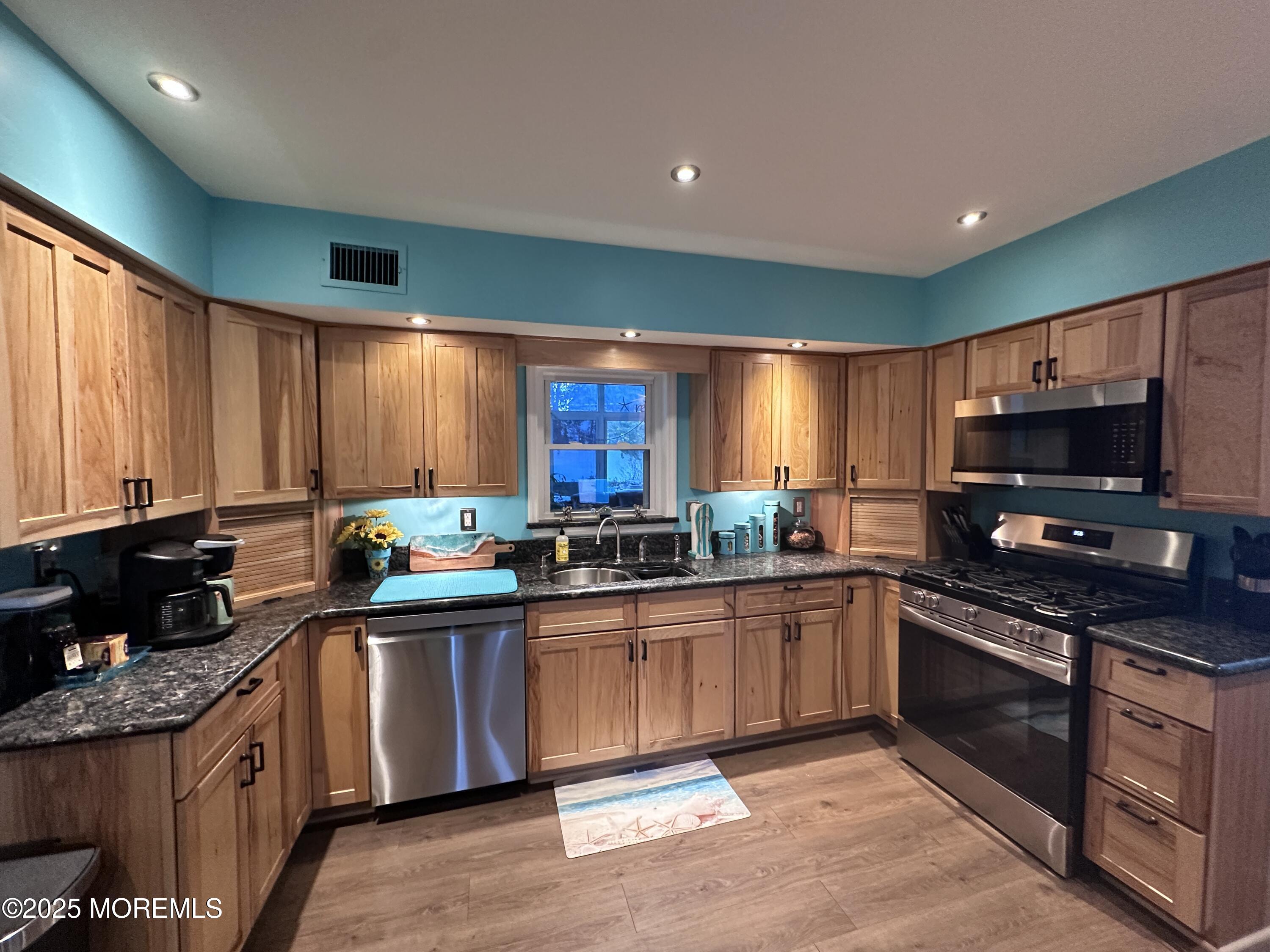 102 Altier Avenue Image 3