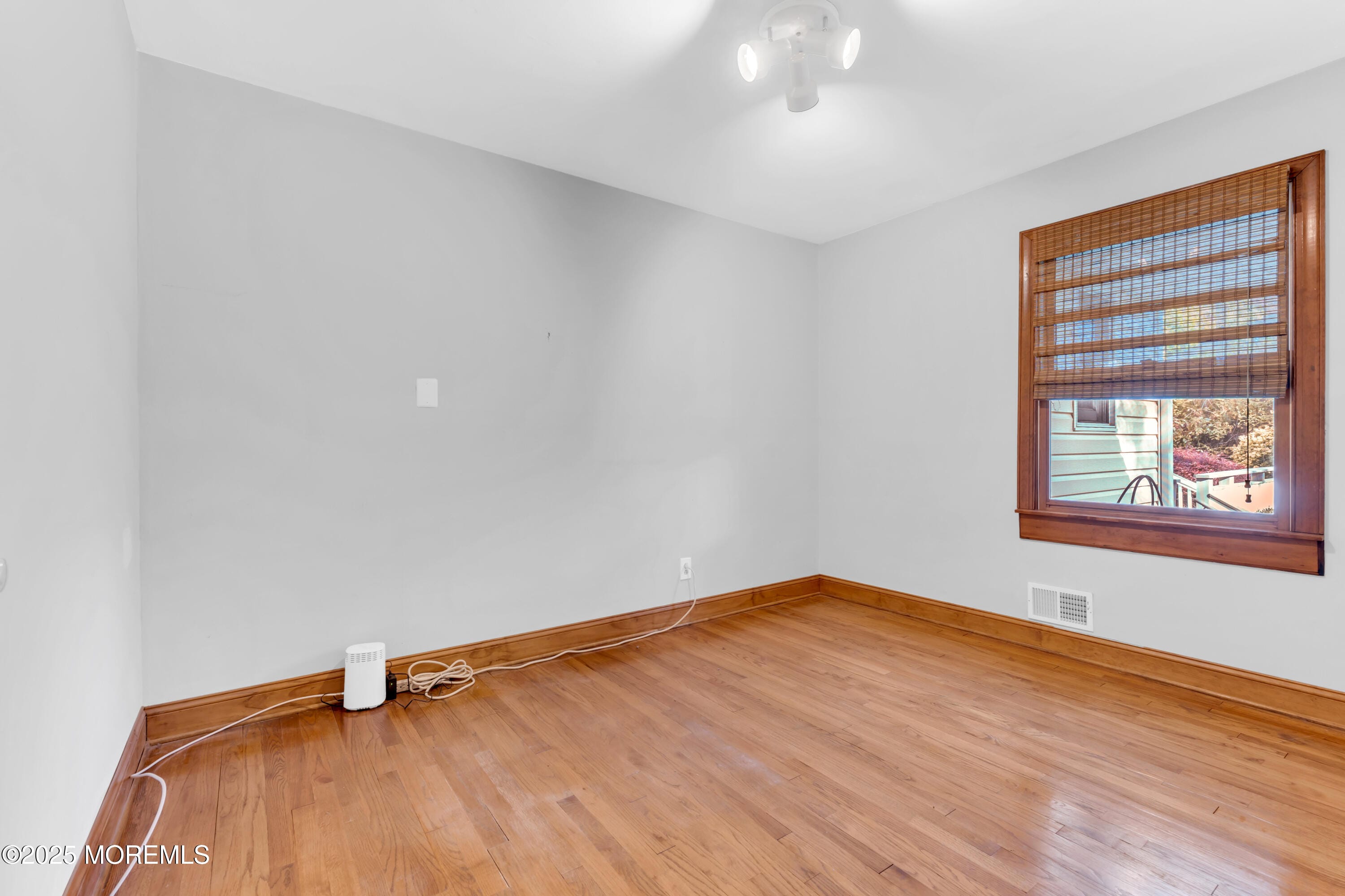 34 Roosevelt Avenue, East Brunswick, NJ, 08816 image 37