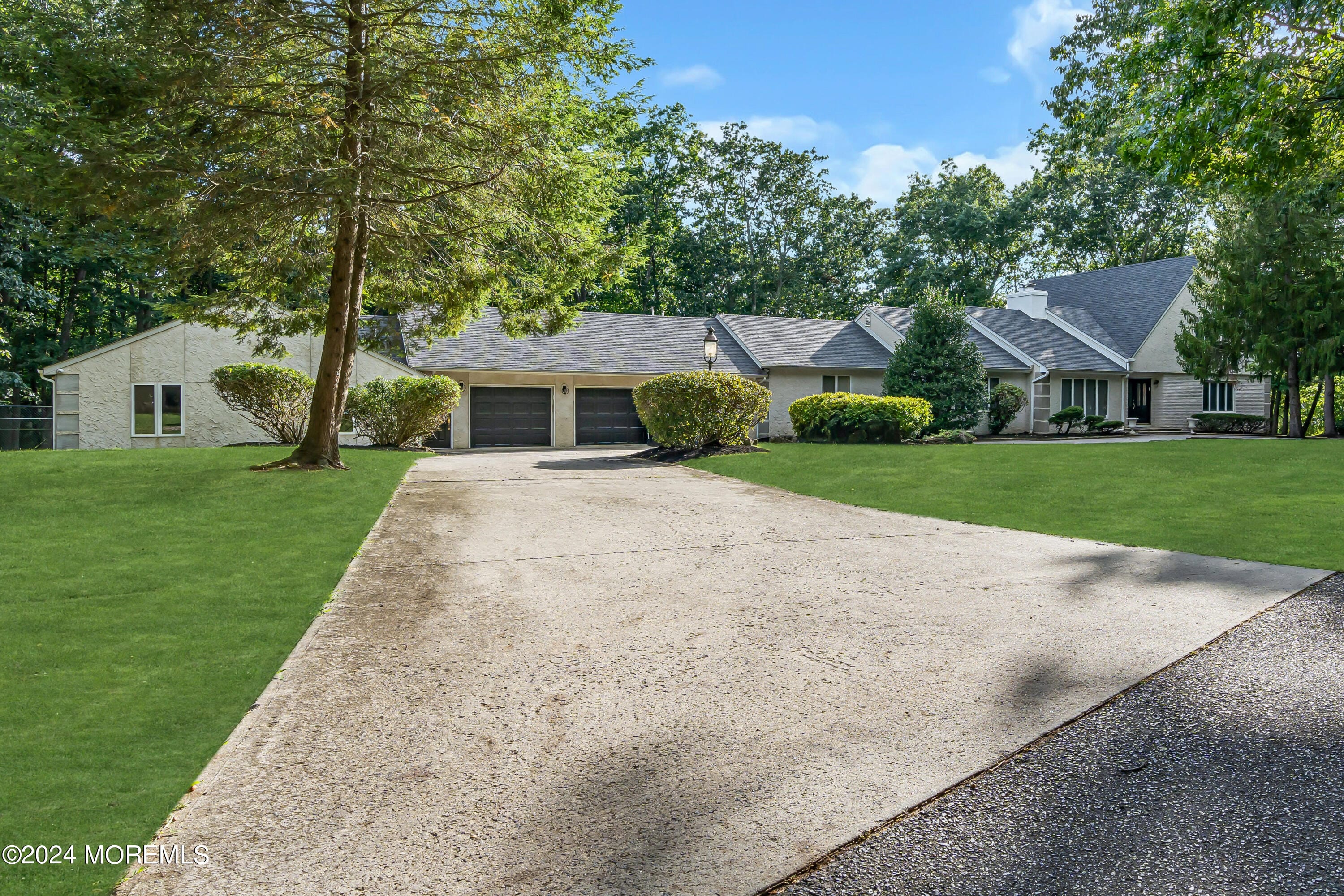 222 Bartley Road Image 4