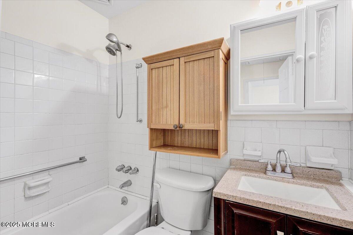 8 Lark Street A, Manchester, NJ, 08759 image 12