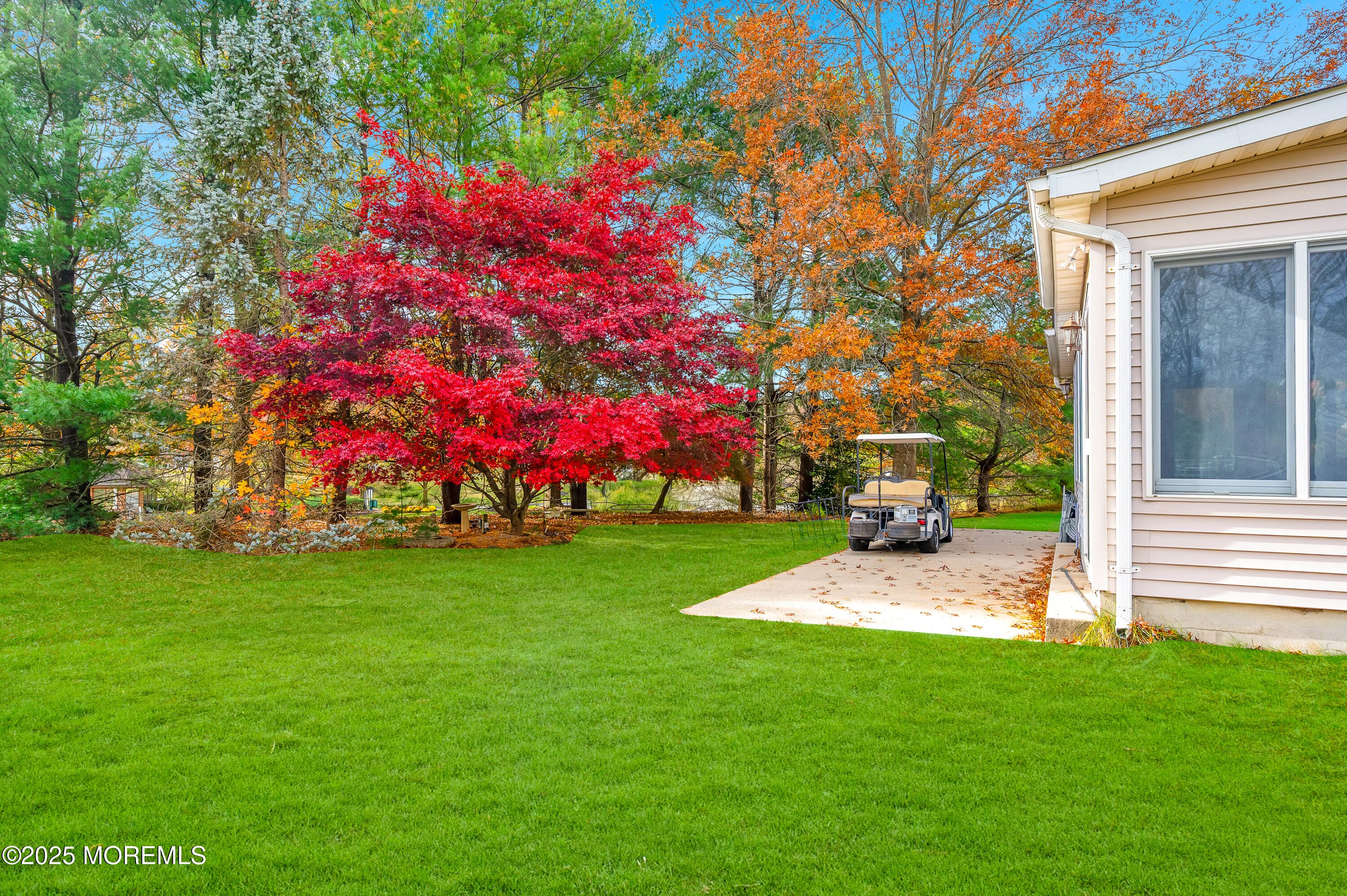 2221 S Chanticleer Court Image 4