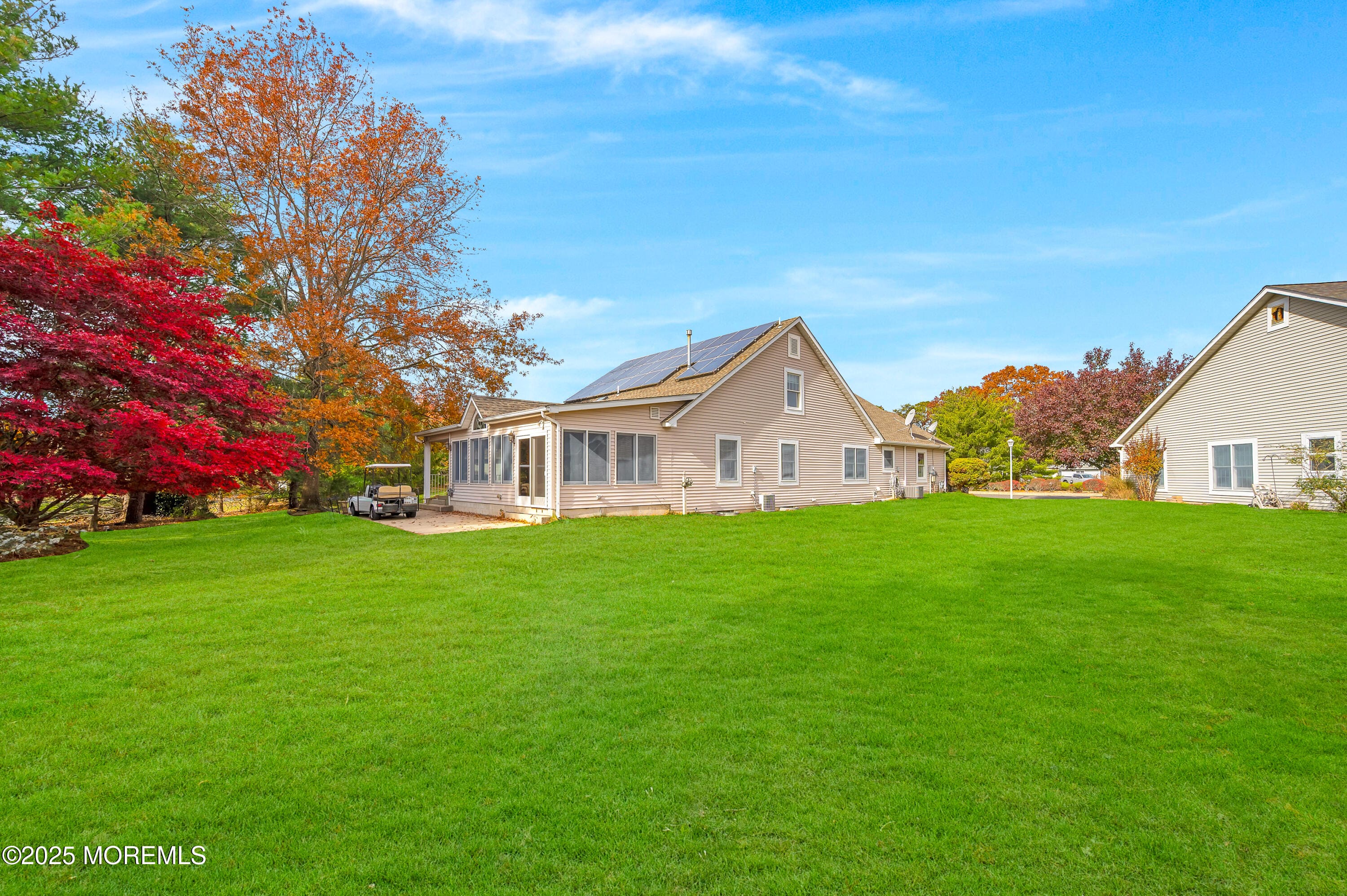 2221 S Chanticleer Court Image 5