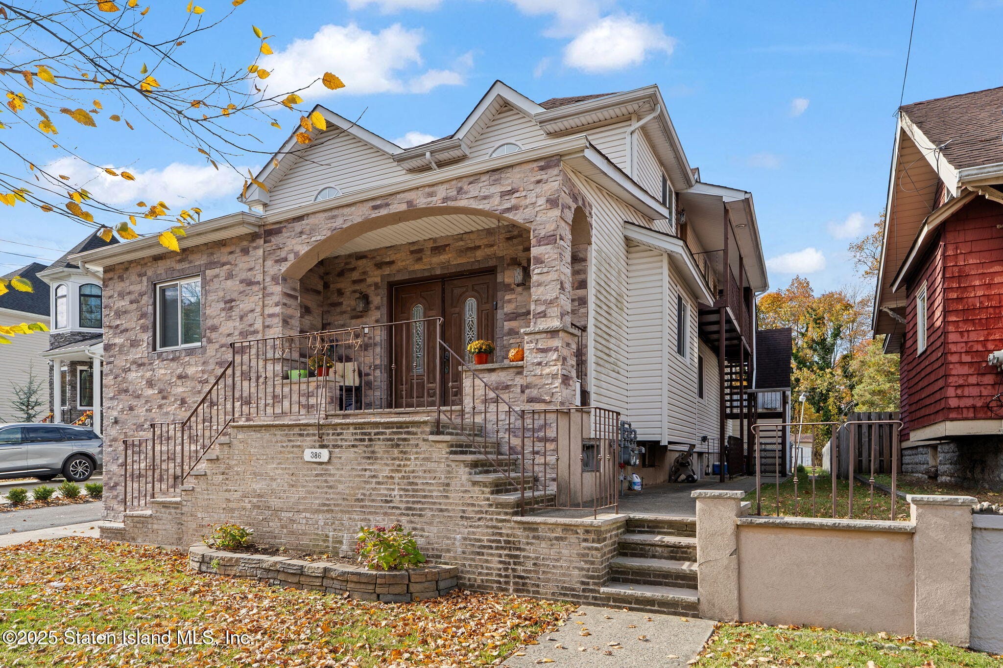 386 Page Avenue Image 2