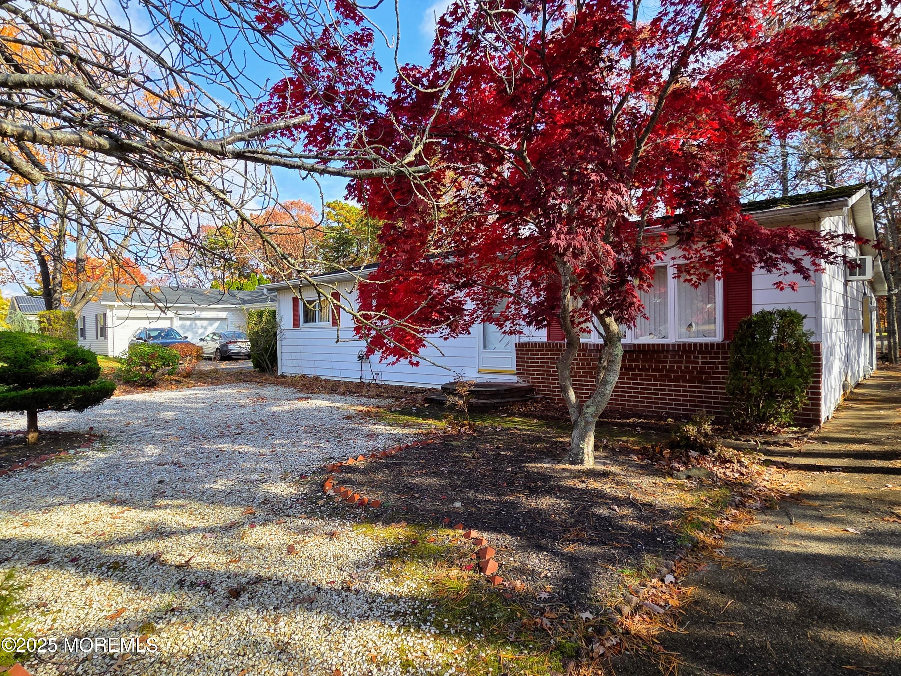 399 Lighthouse Drive Image 2