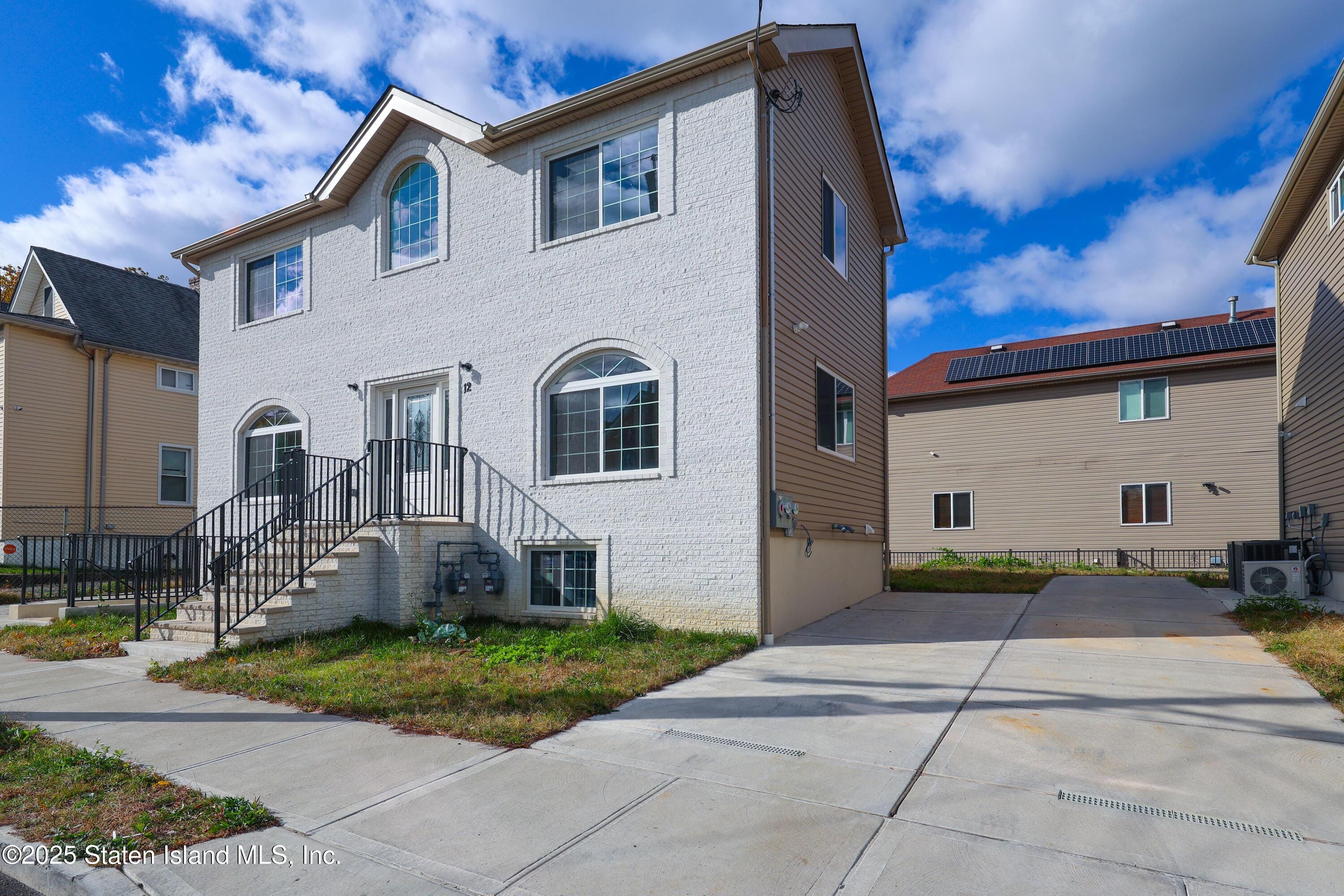 12 Simonson Avenue Image 3