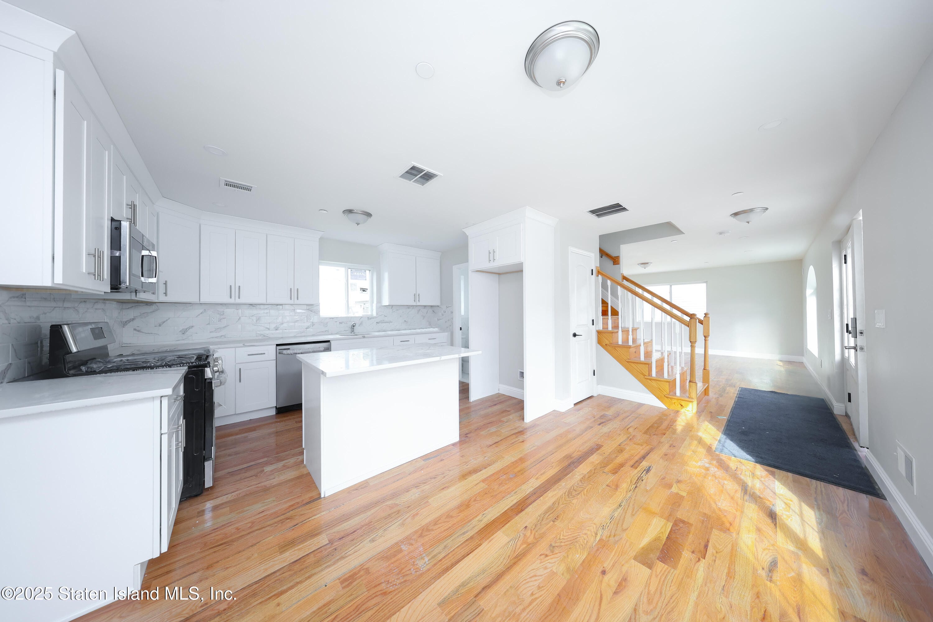 12 Simonson Avenue, Staten Island, NY, 10303 image 9