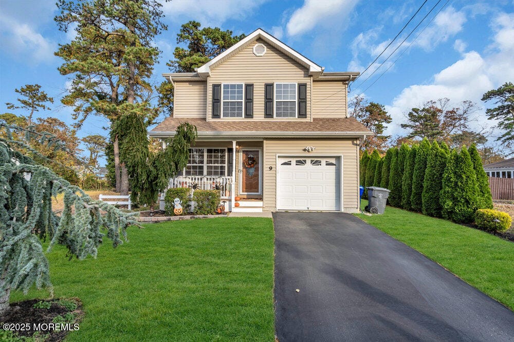 9 Bayberry Avenue Image 1