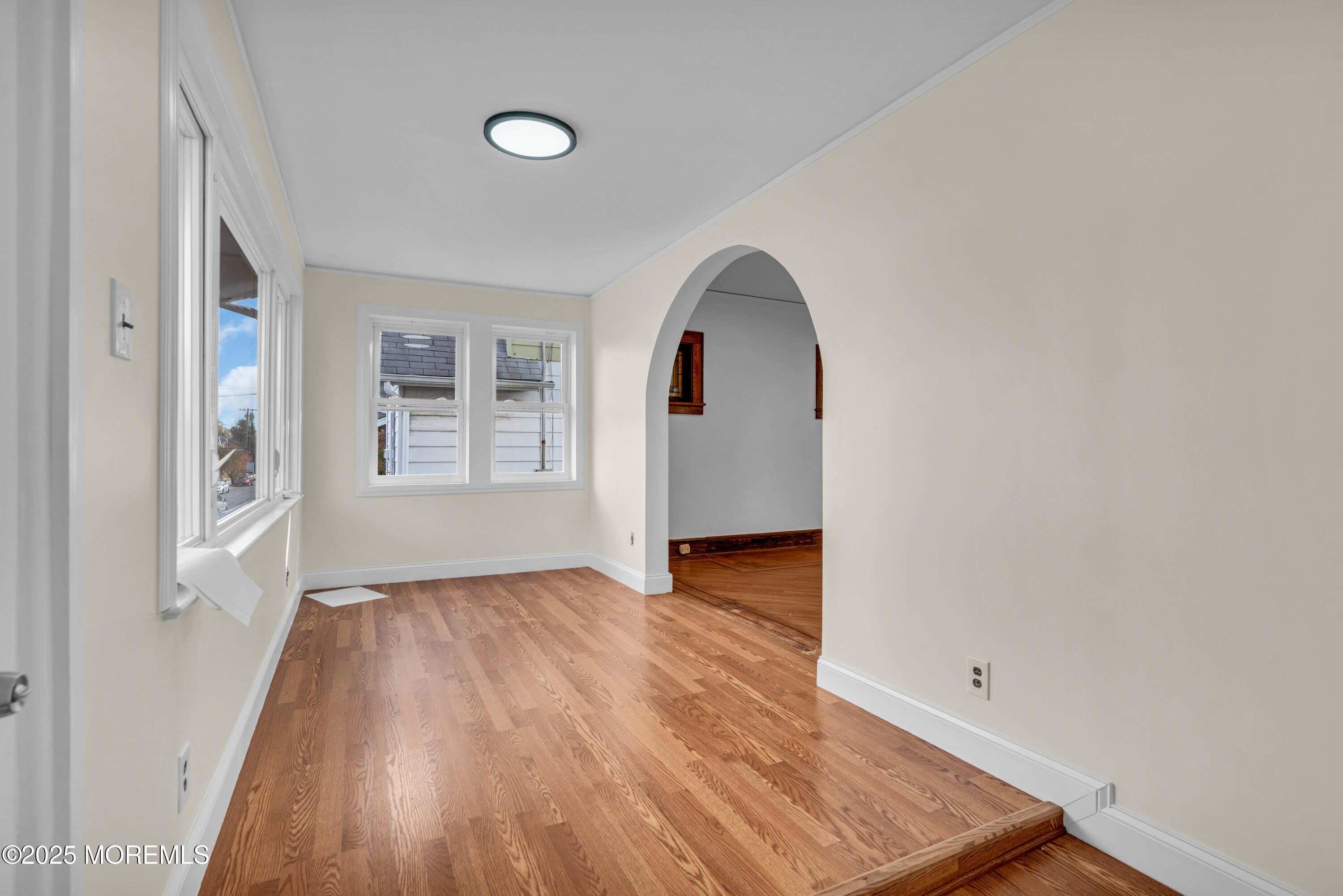 346 Florence Avenue Image 4