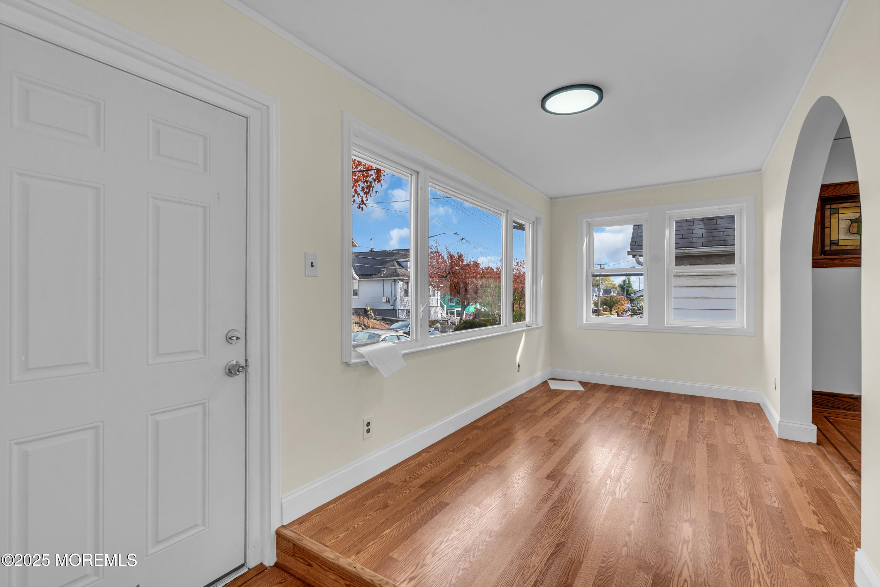 346 Florence Avenue Image 2