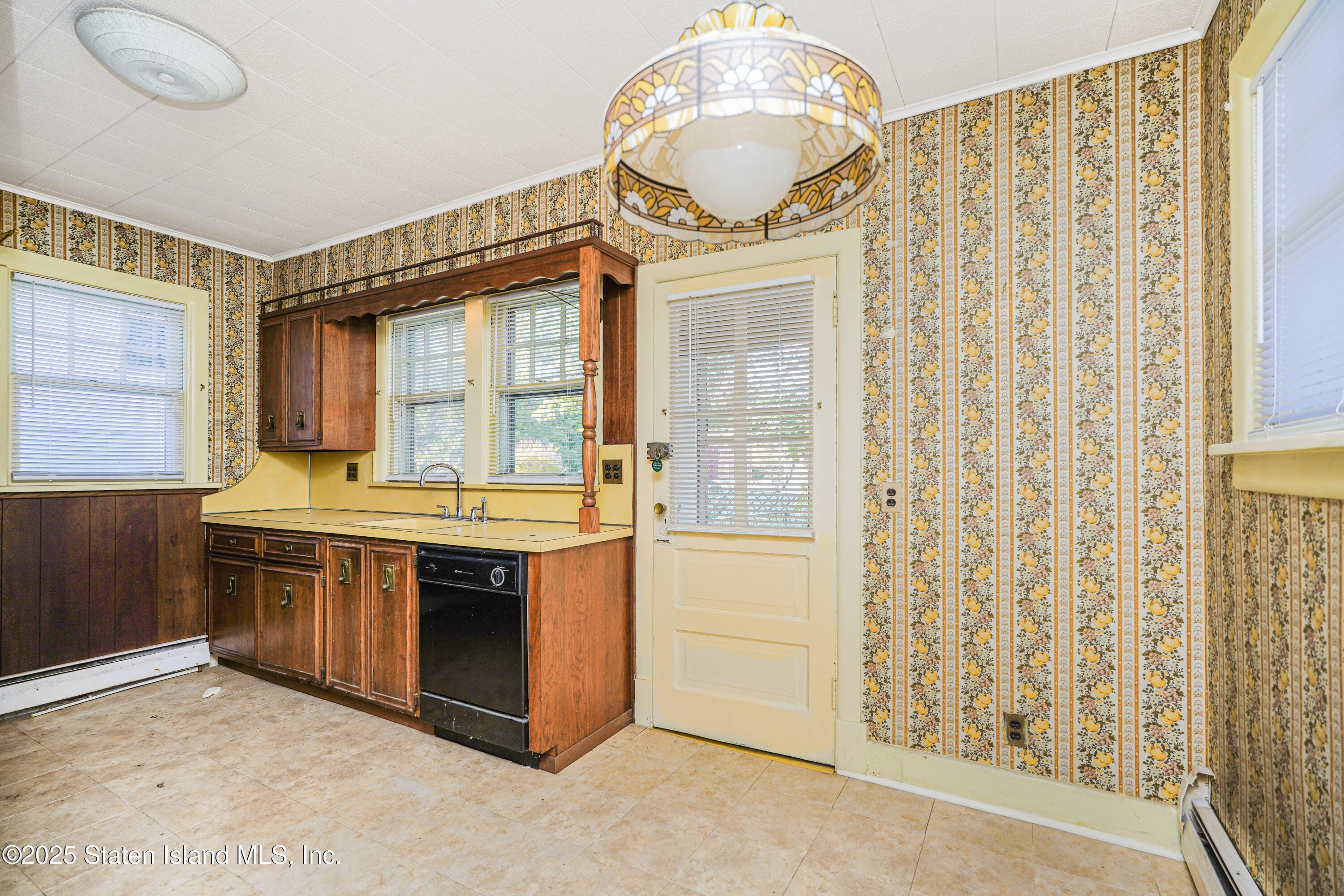 200 Barnard Avenue, Staten Island, NY, 10307 image 14