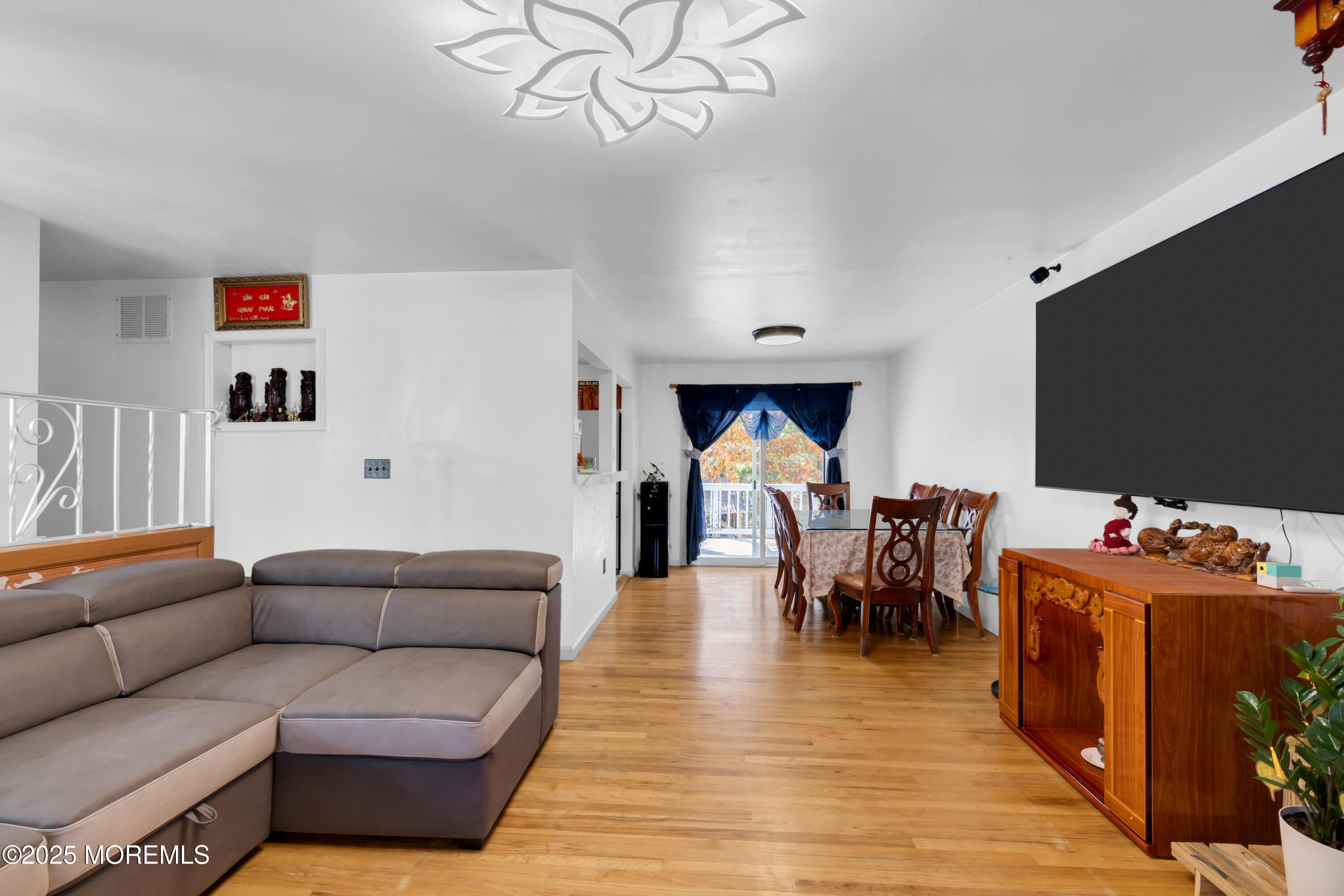 95 Marginal Road Image 5