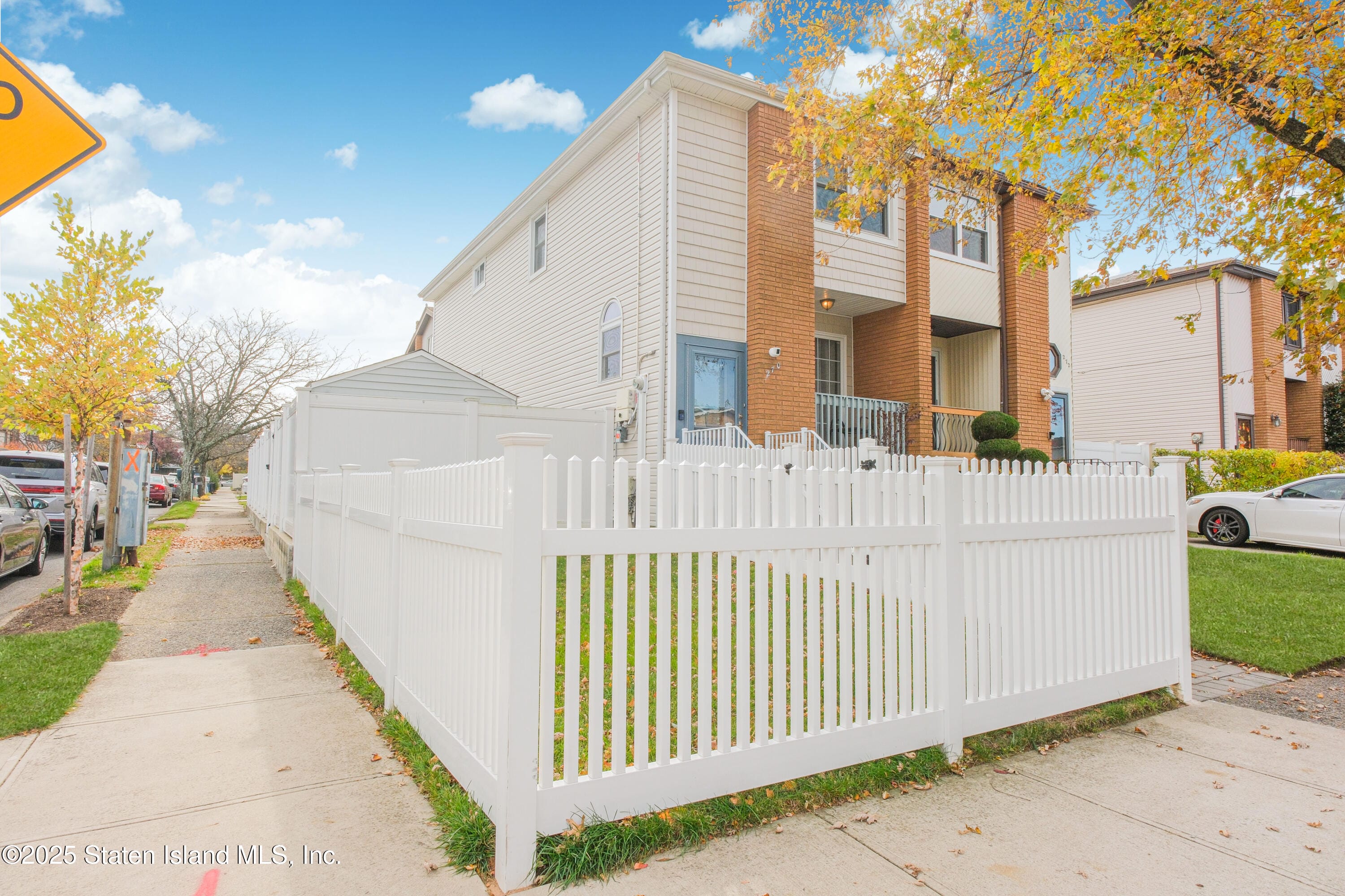 270 Leverett Avenue Image 3