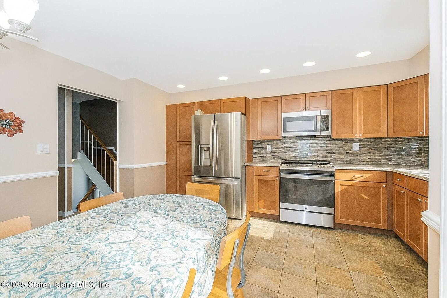 270 Leverett Avenue Image 4