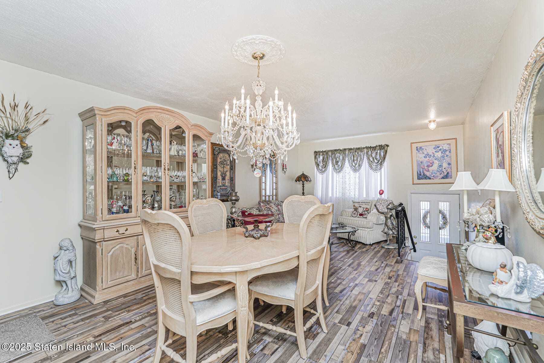 516 Medina Street Image 5