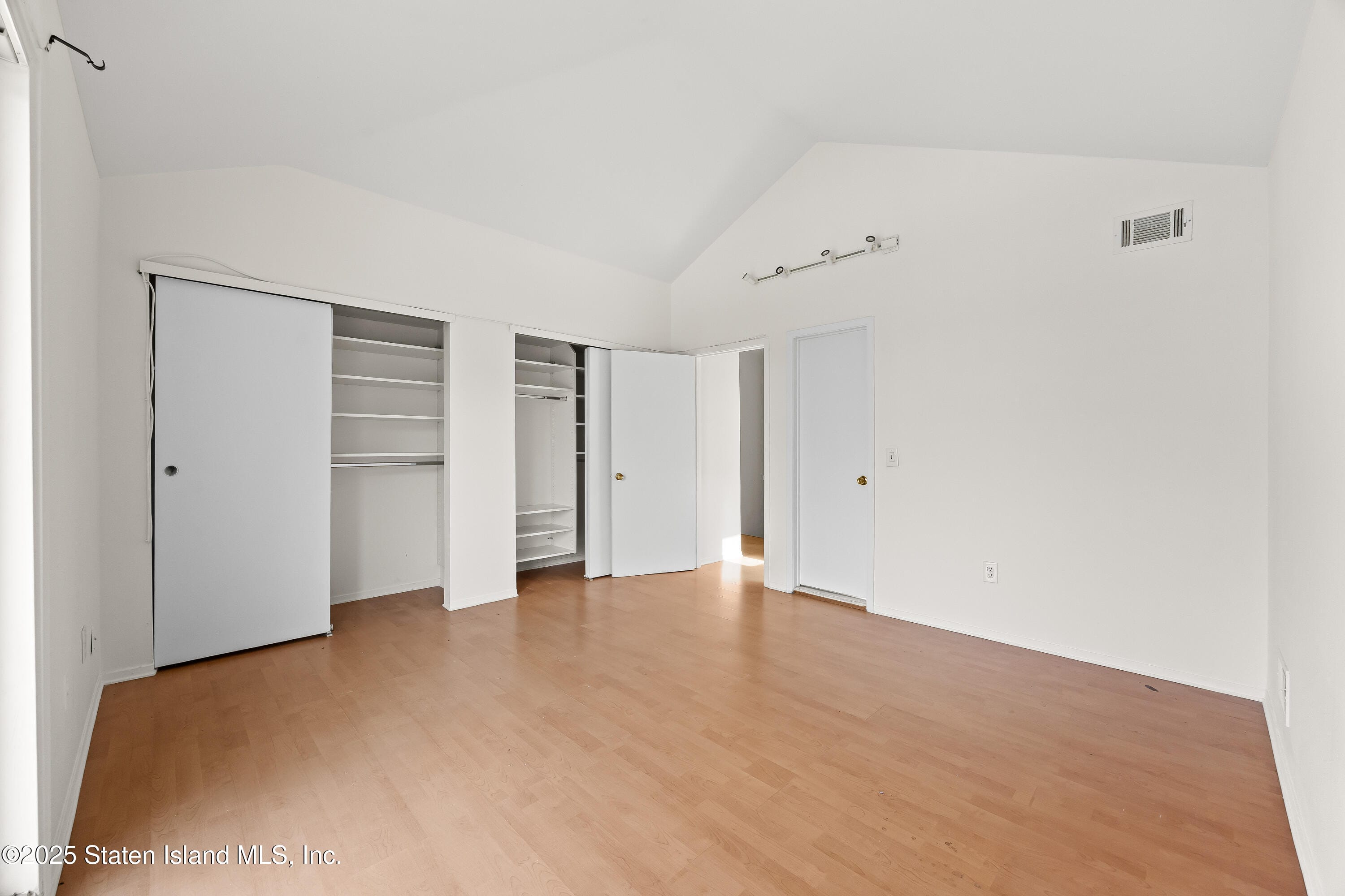 38a Country Dr East, Staten Island, NY, 10314 image 15