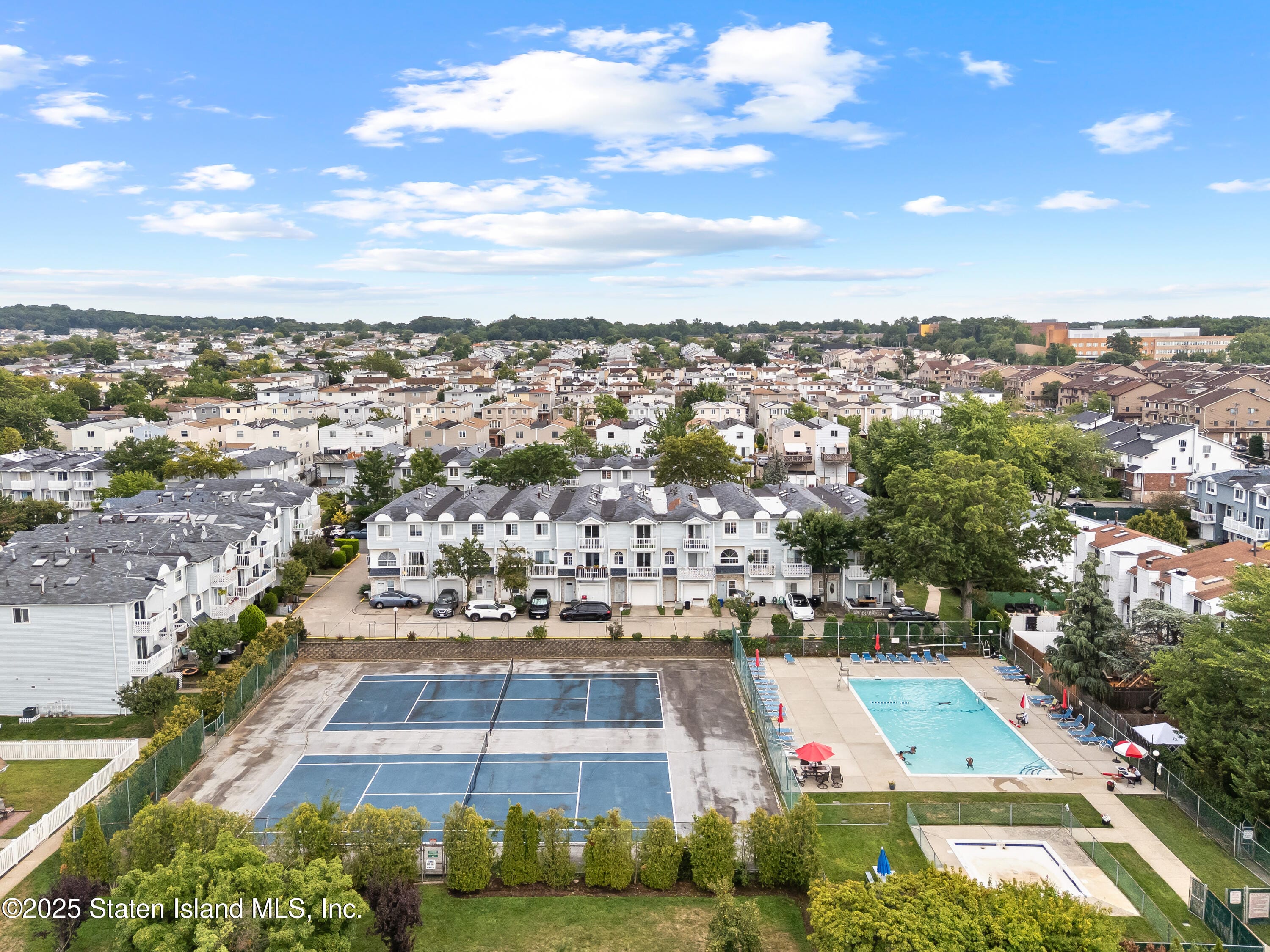 38a Country Dr East, Staten Island, NY, 10314 image 23