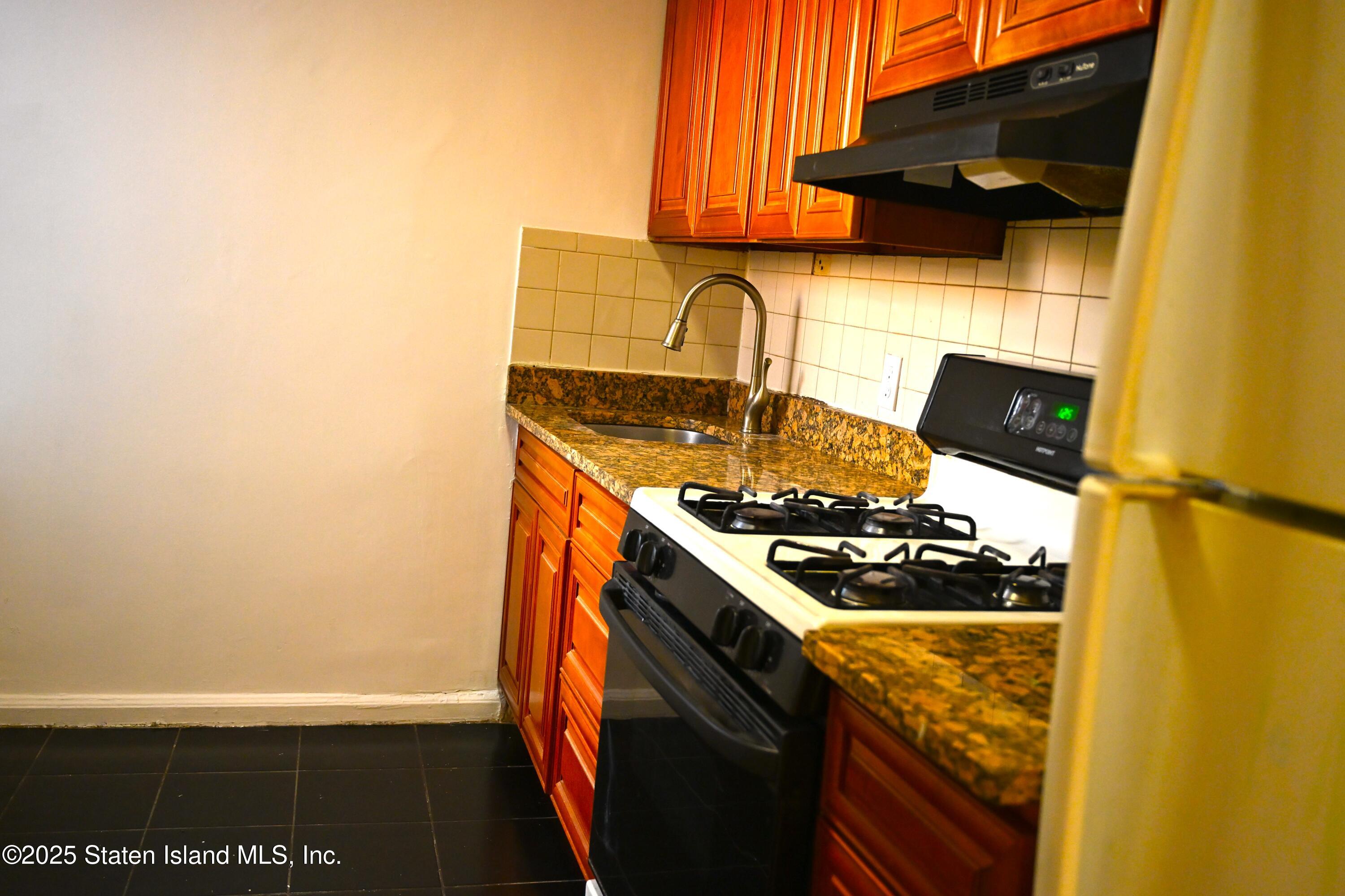 34-20 78th Street 4j, Queens, NY, 11372 image 10
