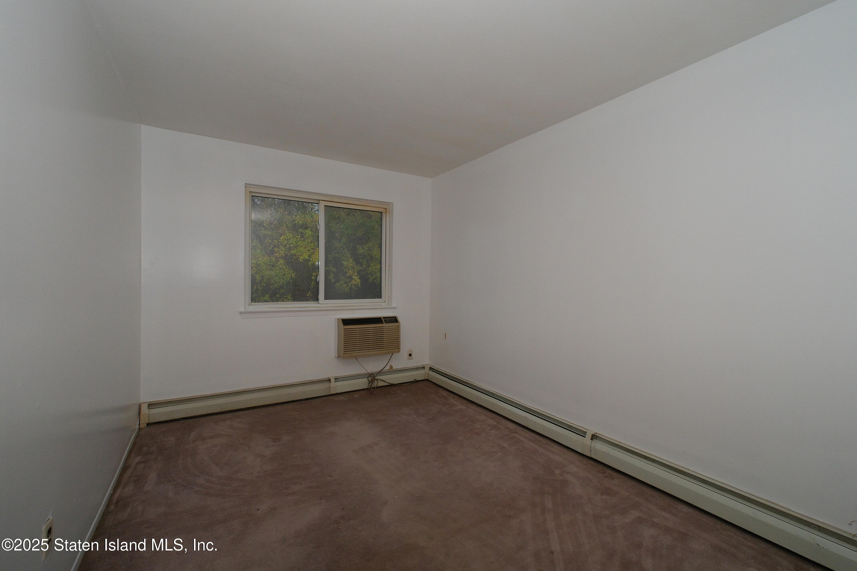 90 North Drive, Staten Island, NY, 10305 image 16