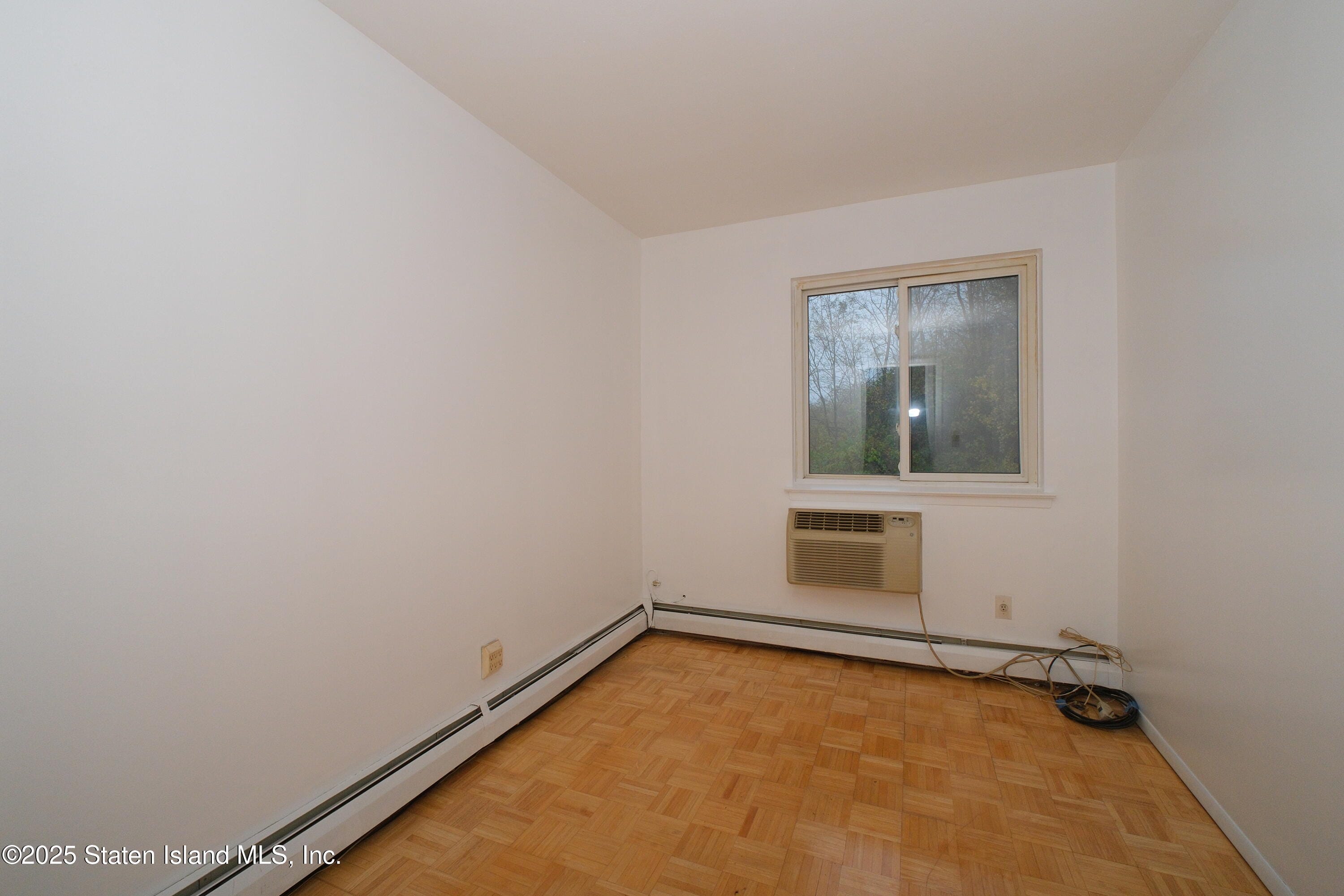 90 North Drive, Staten Island, NY, 10305 image 18