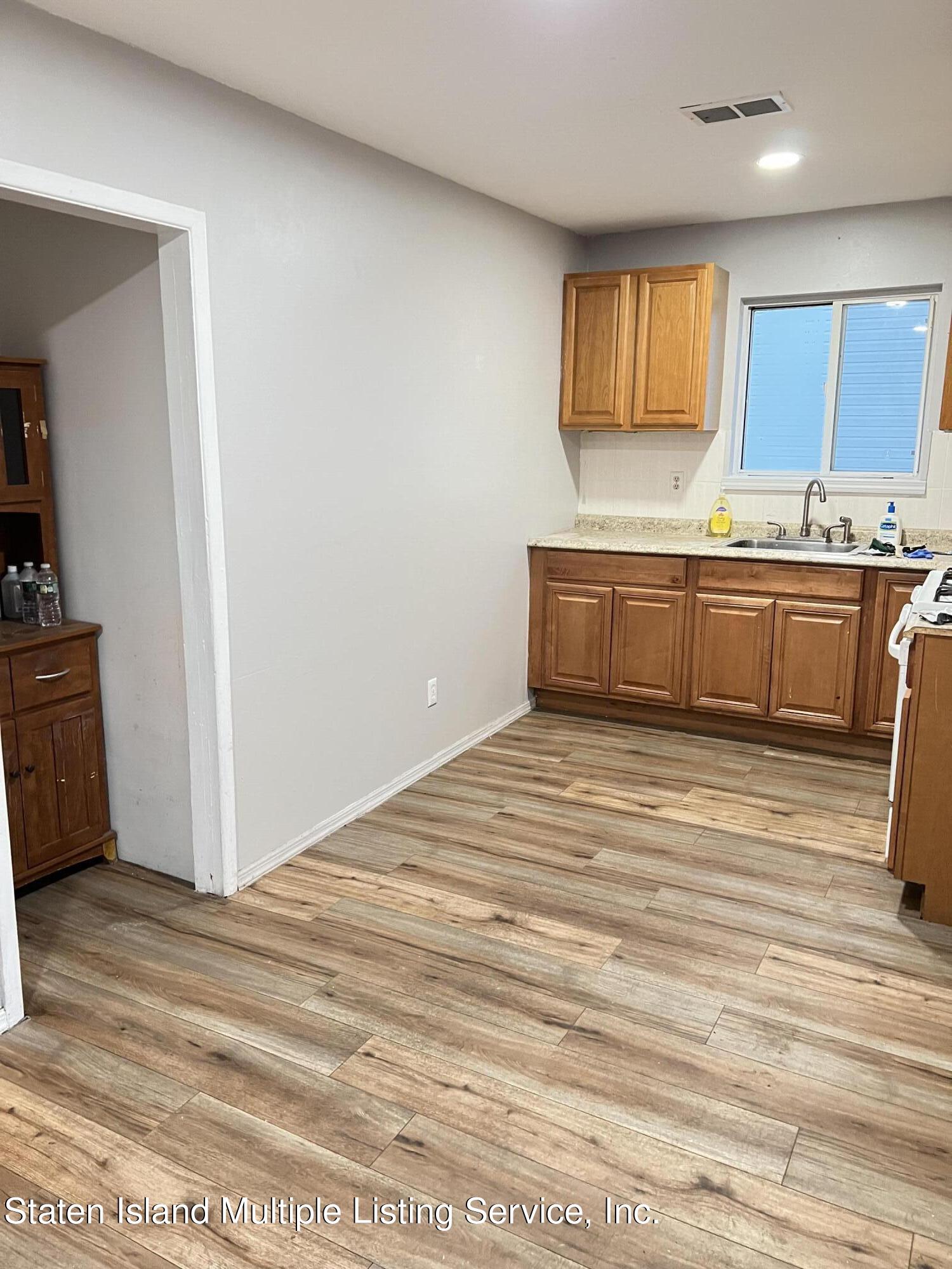 994 Olympia Boulevard Image 5