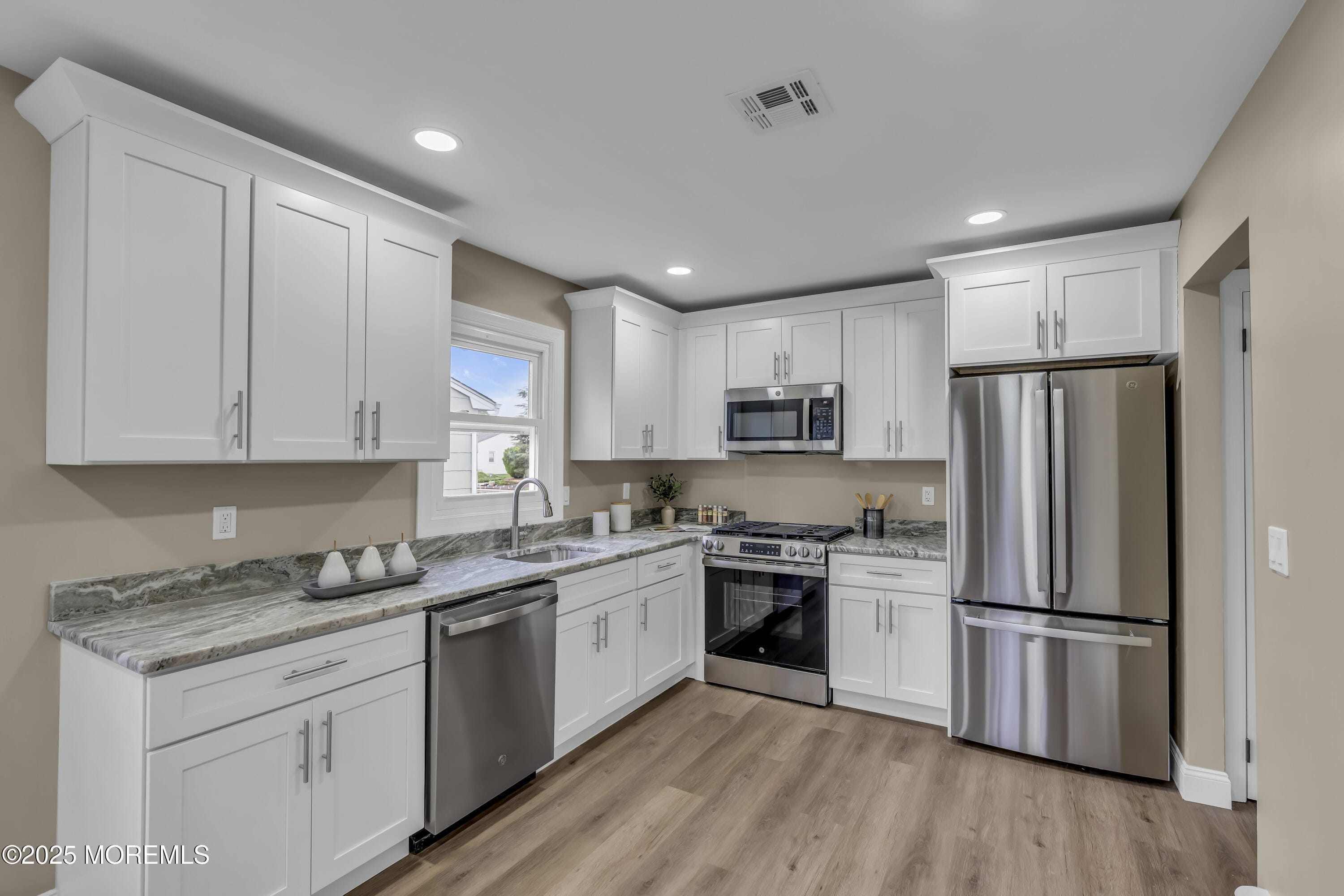 18 Gower Road Image 2