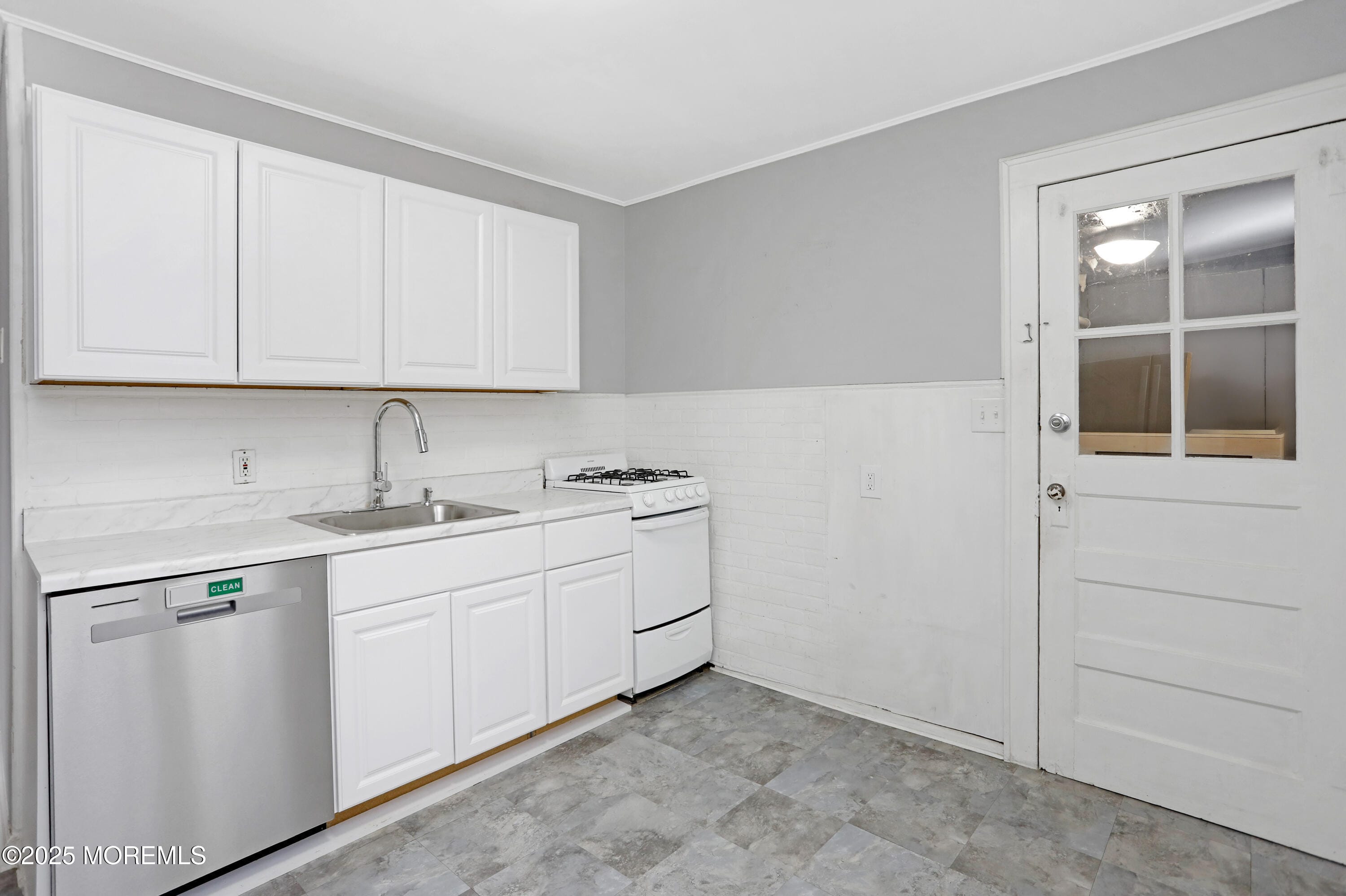 120 Victoria Place, Union Beach, NJ, 07735 image 7