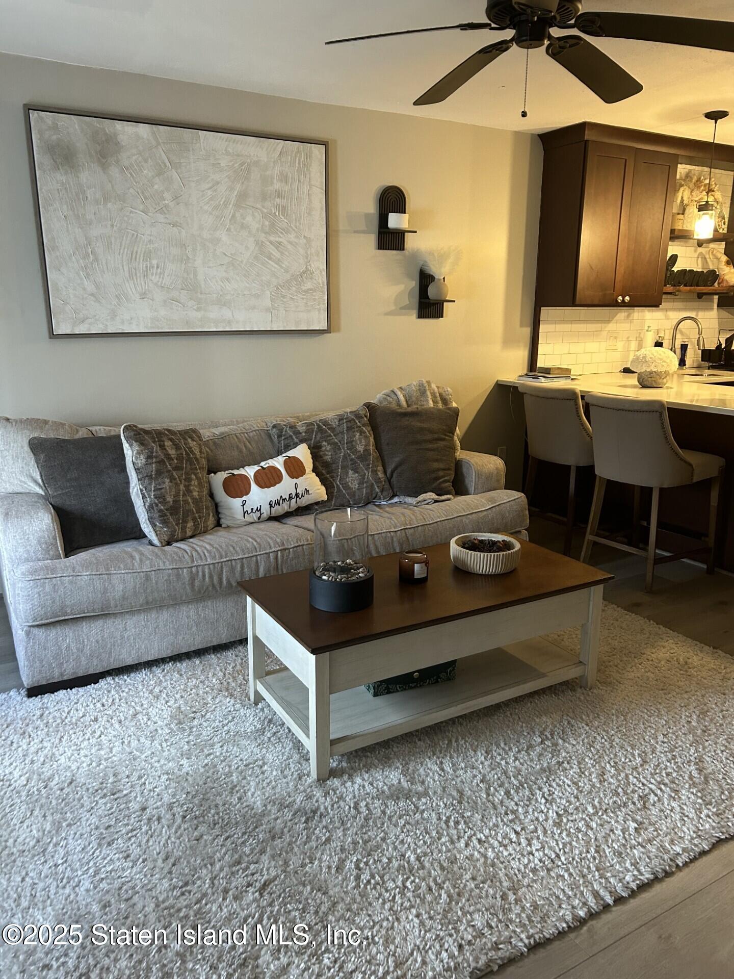 449 Medina Street 1b Image 5