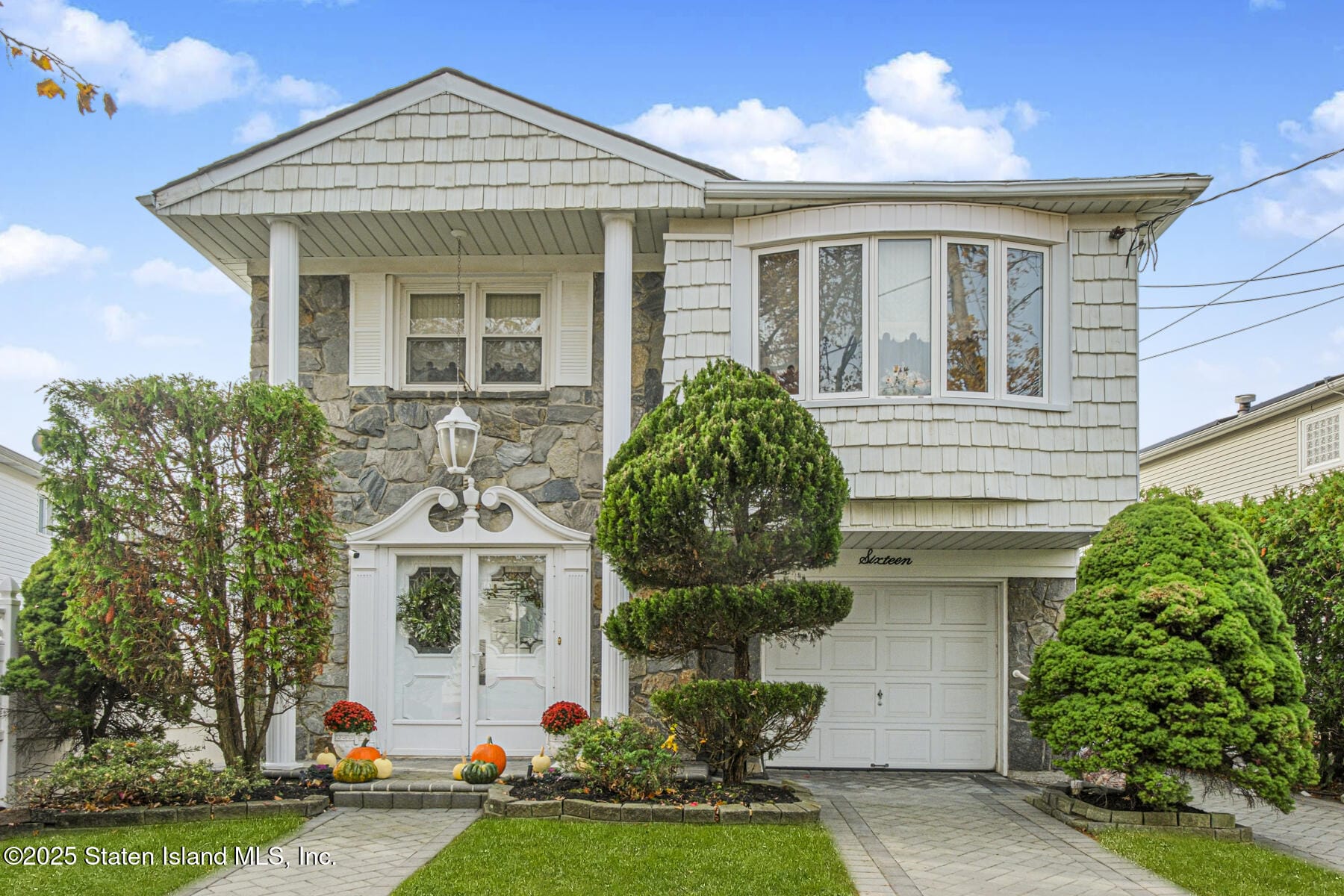 16 Bowling Green Place Image 1