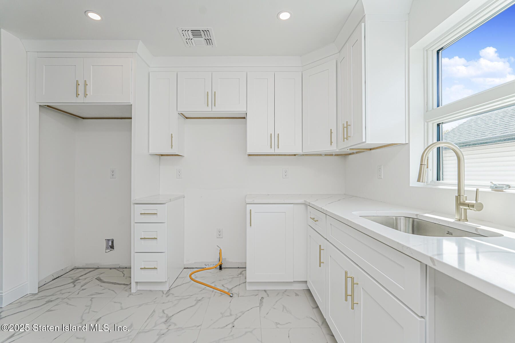 98 Alverson Avenue, Staten Island, NY, 10309 image 11