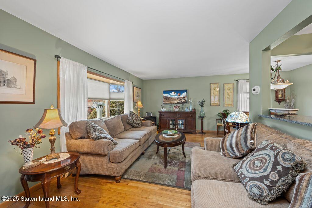 28 Peter Avenue Image 4