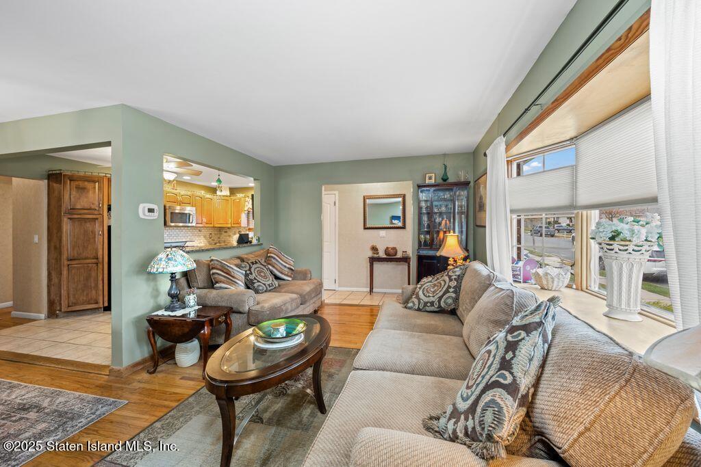 28 Peter Avenue Image 5