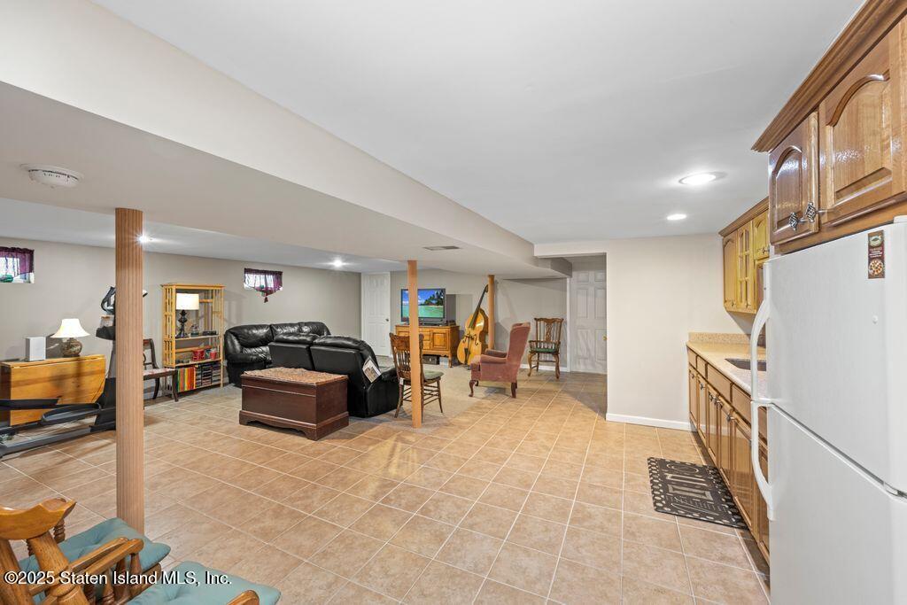 28 Peter Avenue, Staten Island, NY, 10306 image 15