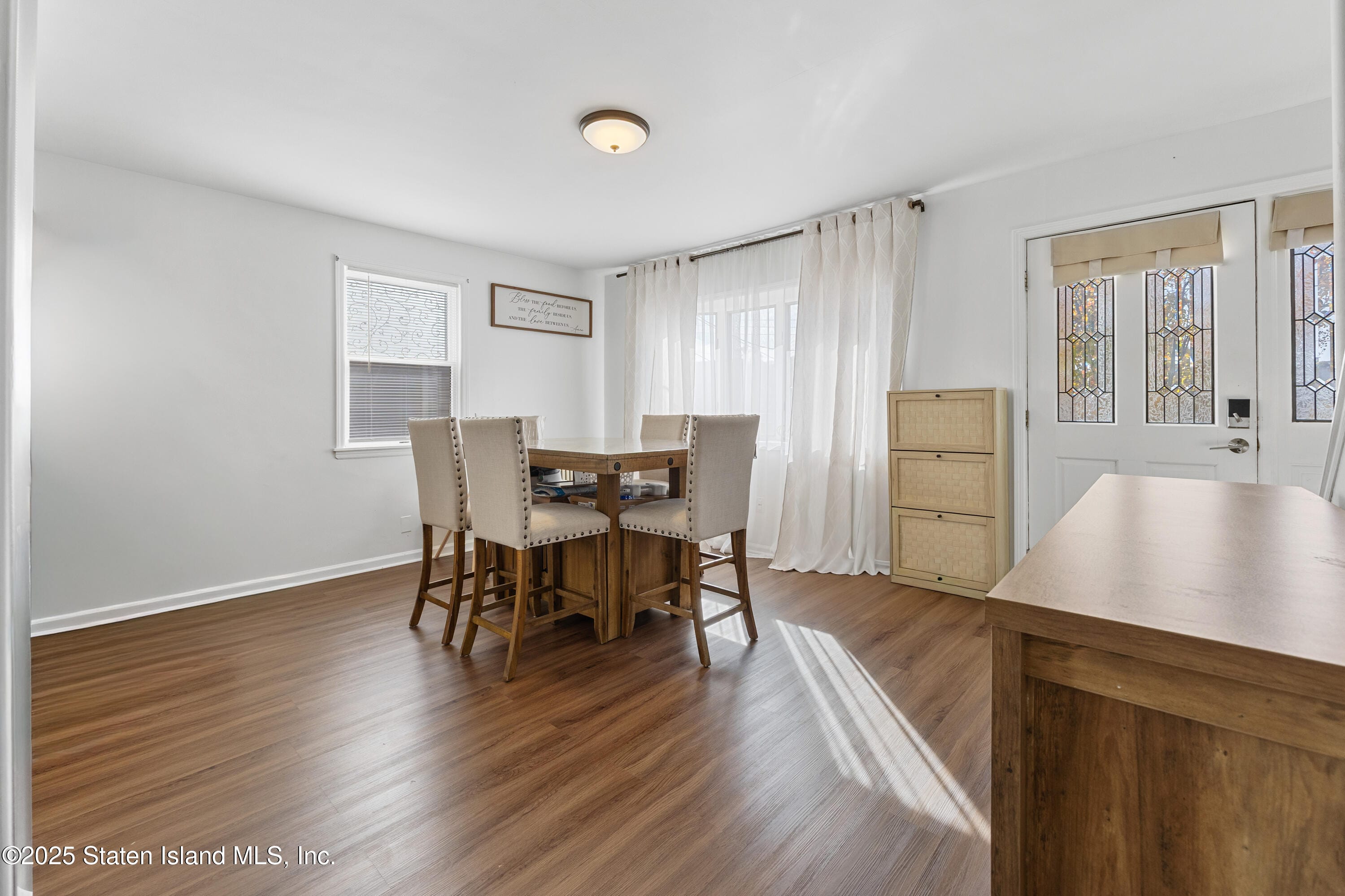 159 Seneca Avenue Image 5