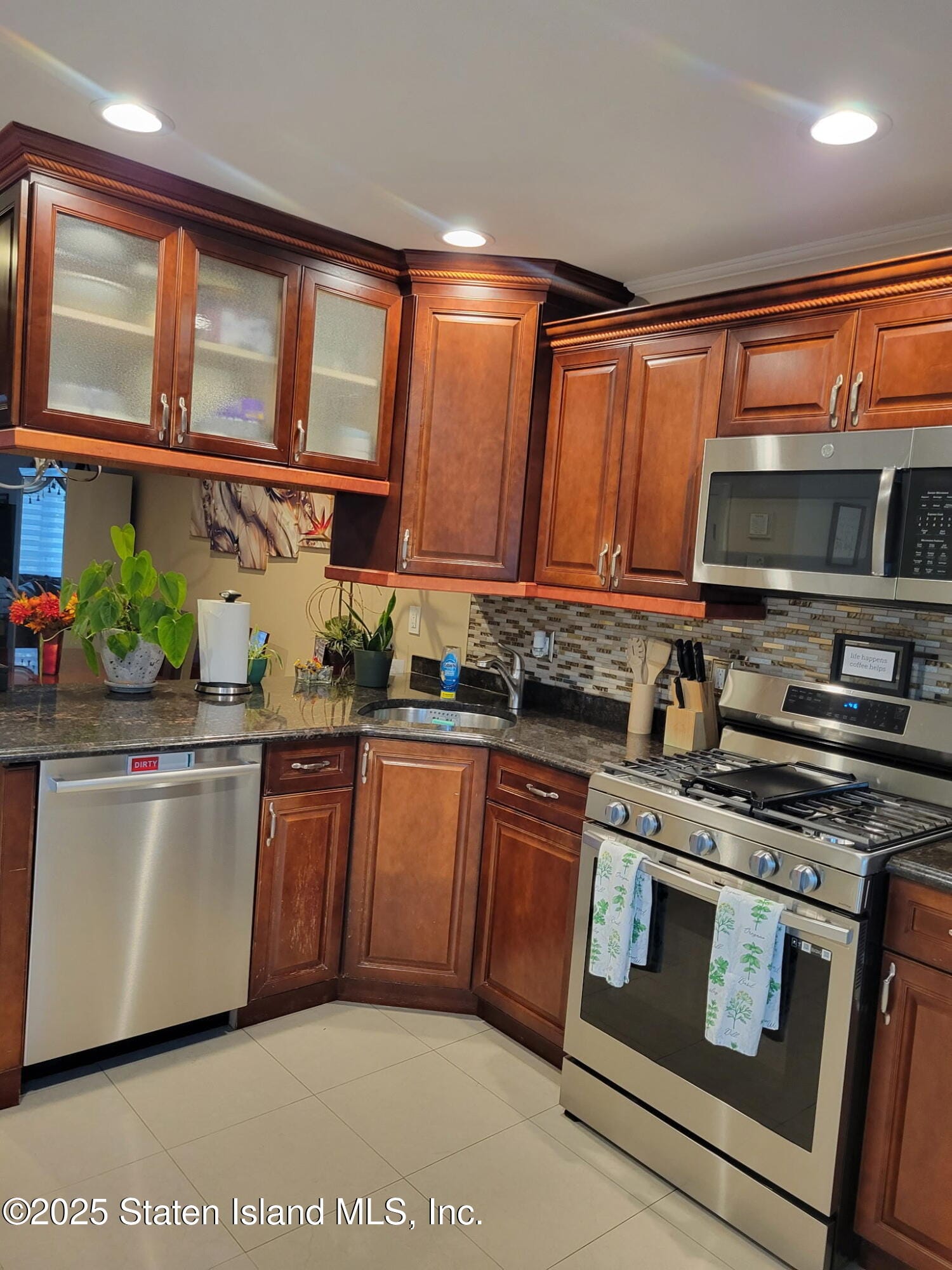 18 Calvanico Lane, Staten Island, NY, 10314 image 6