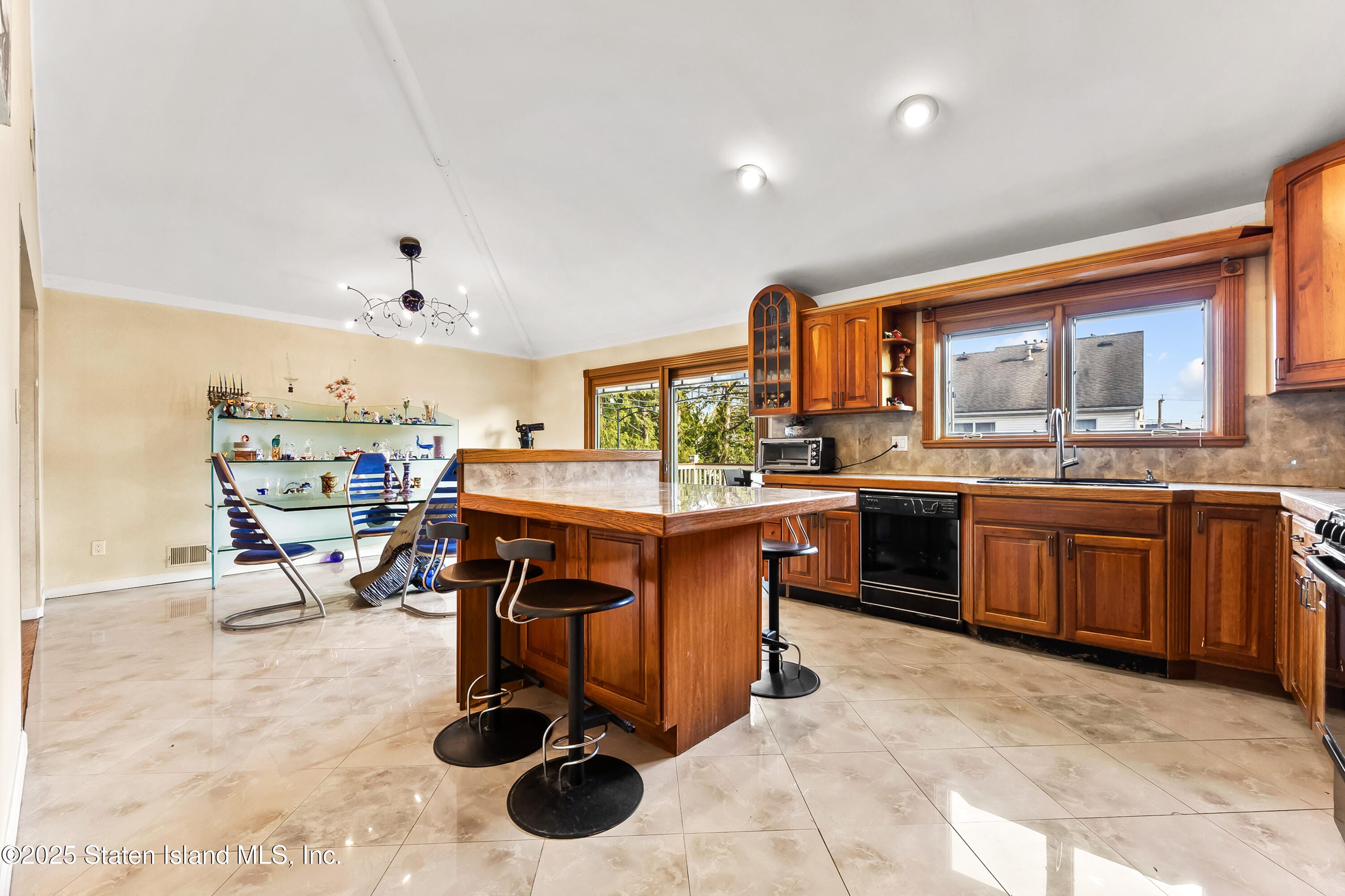 21 Allen Place, Staten Island, NY, 10312 image 9