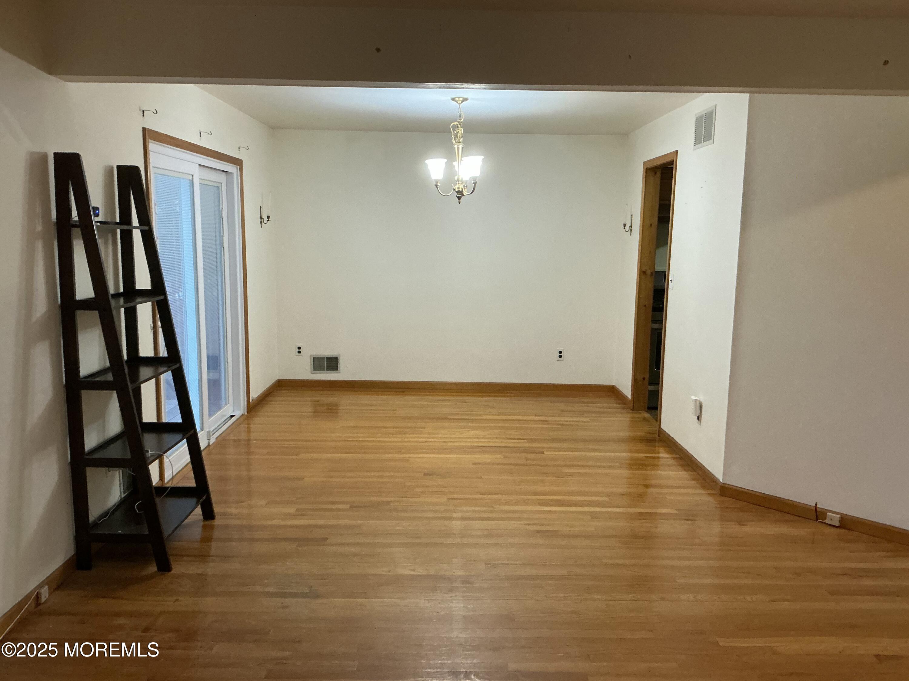 100 Solomon Street Image 5