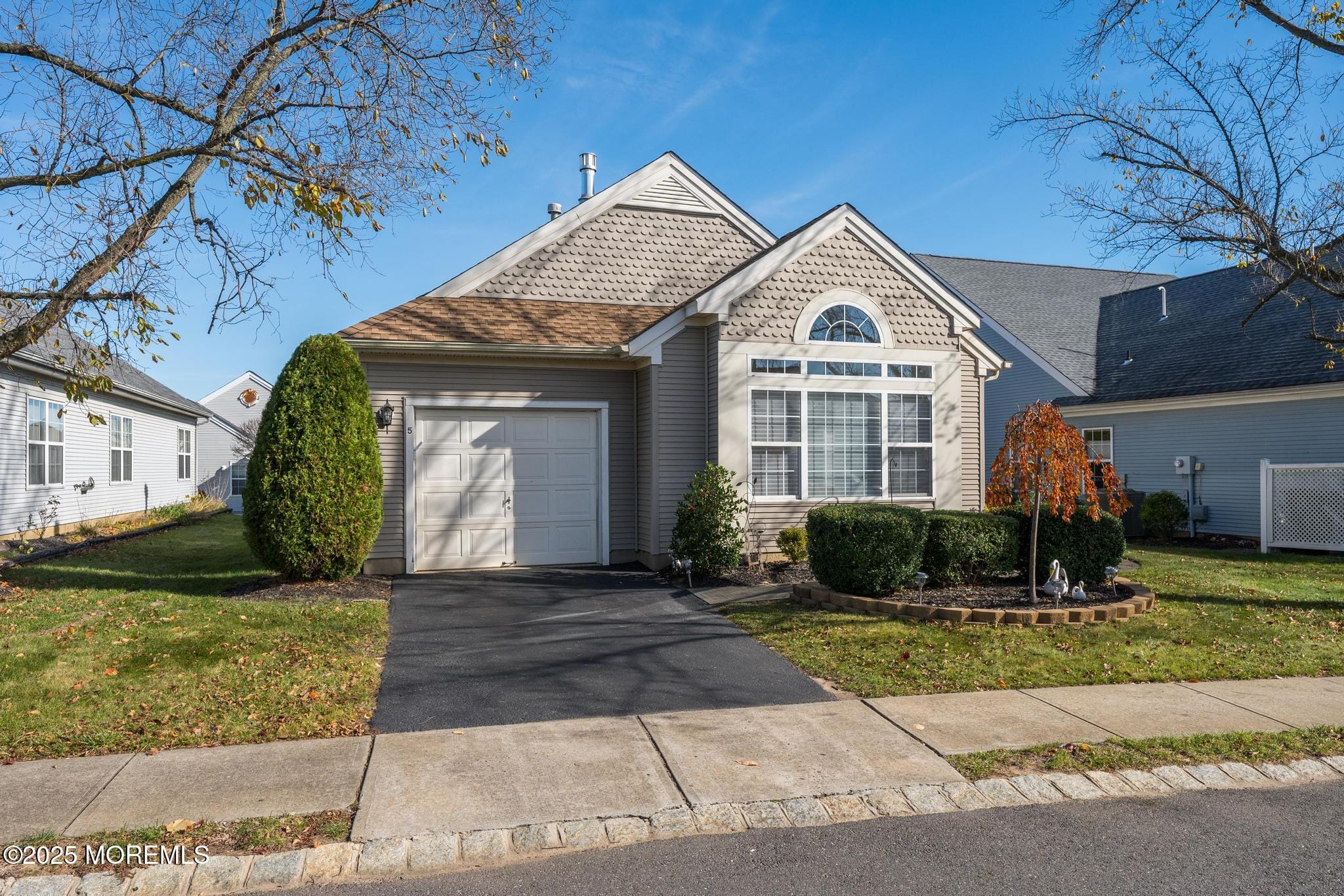 5 Geoffrey Court, Manchester, NJ, 08759