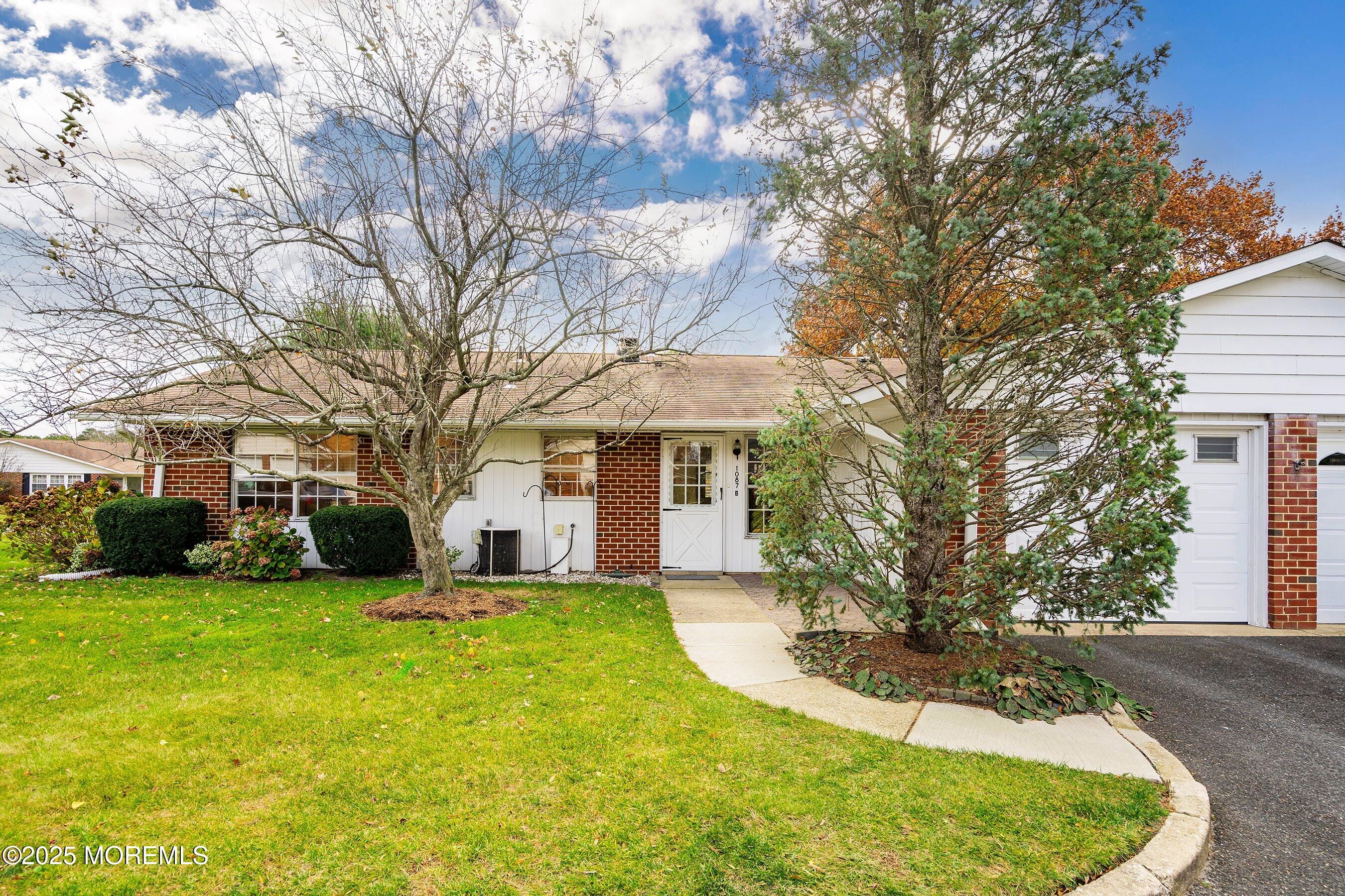 1087B Argyll Circle Image 2