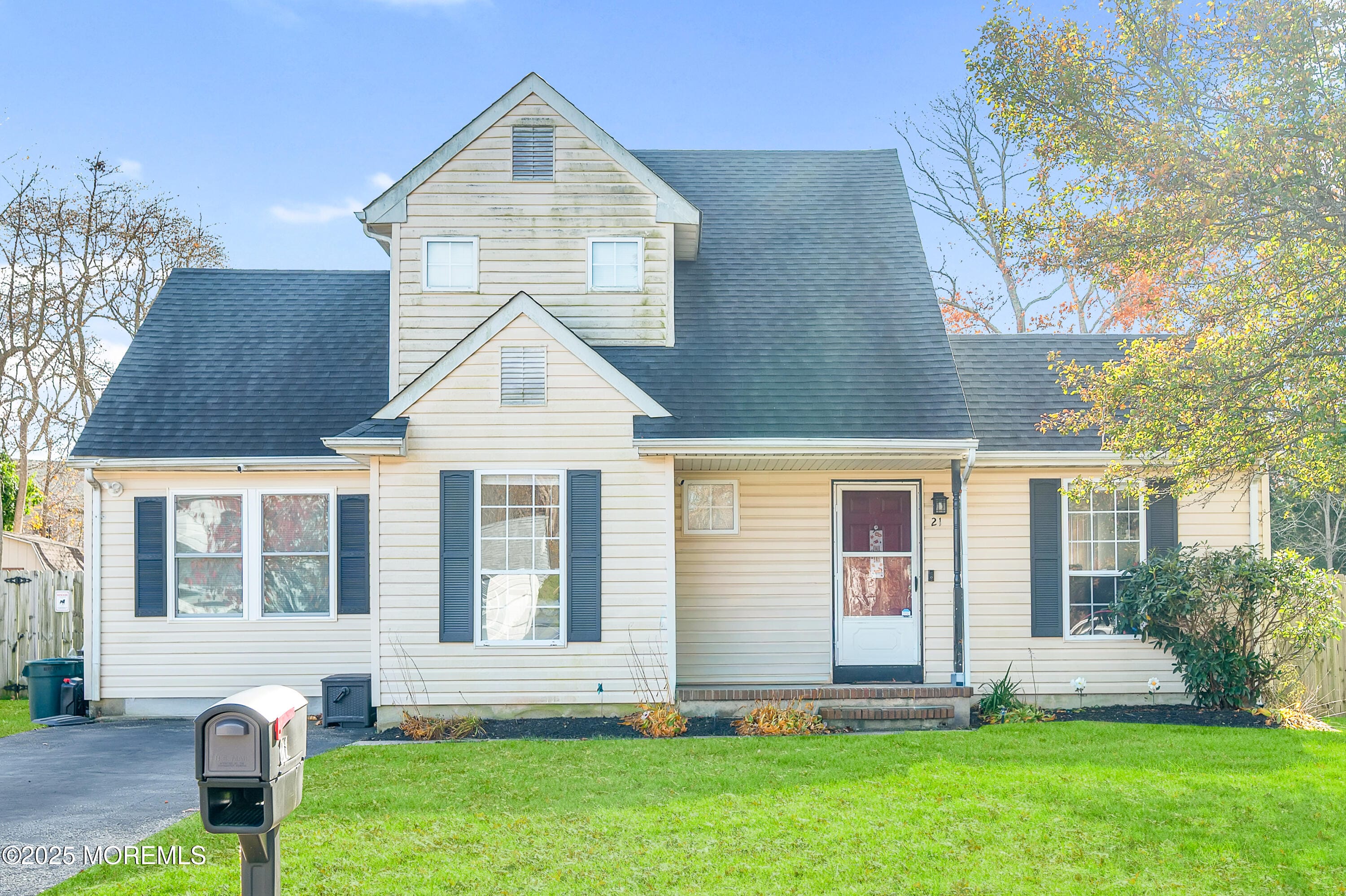 21 Shelli Terrace Image 2