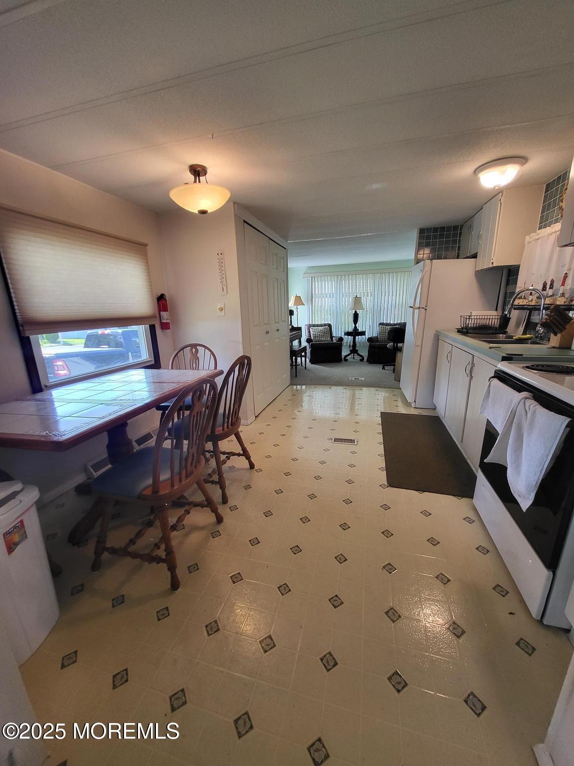 34 Cypress Lane Image 5