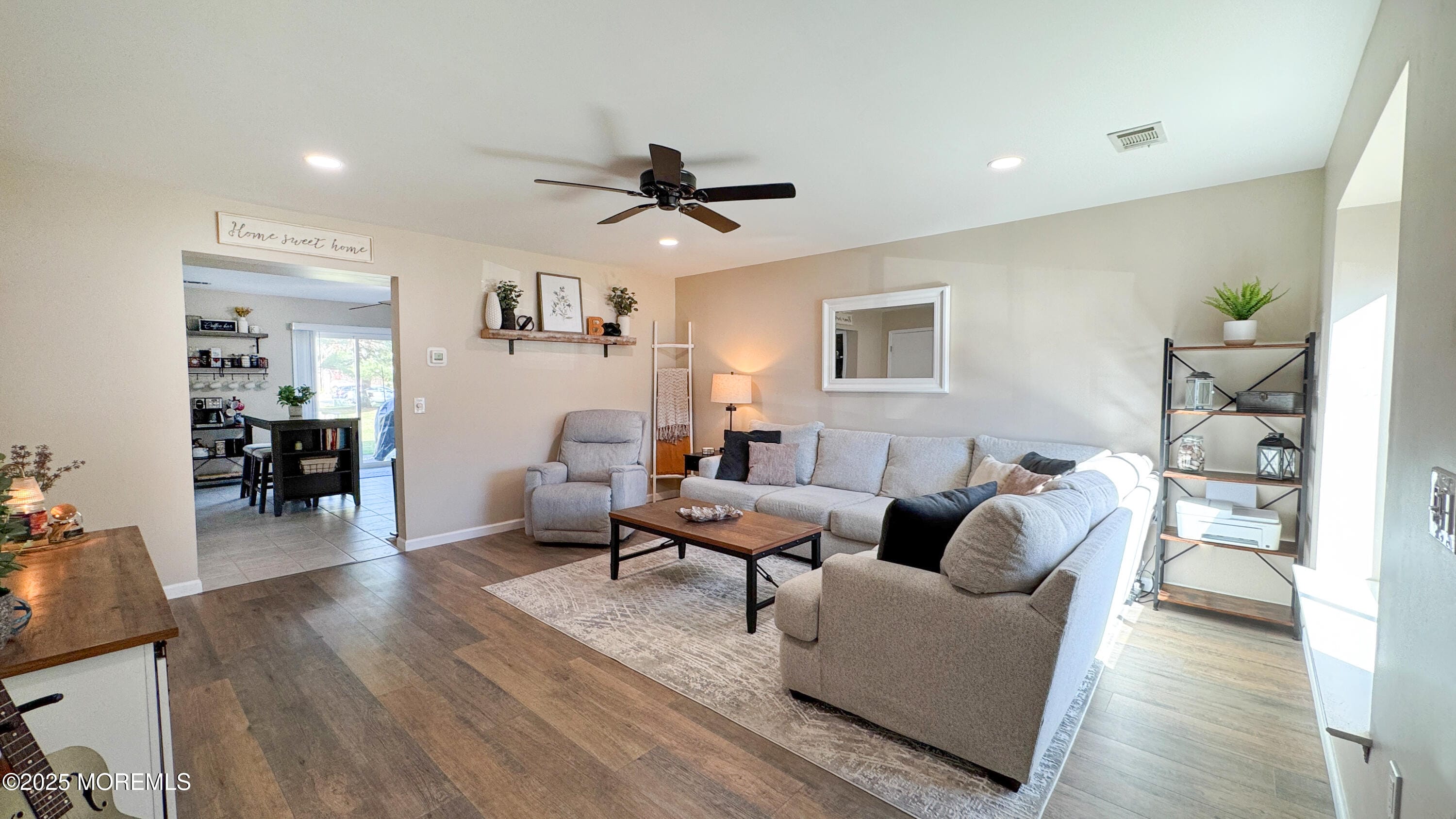 421 Sandra Place Image 3