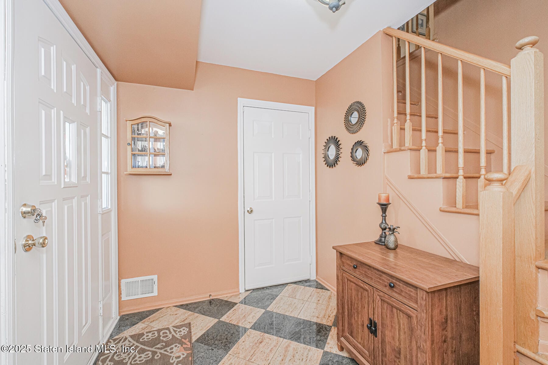 42 Spruce Lane Image 3