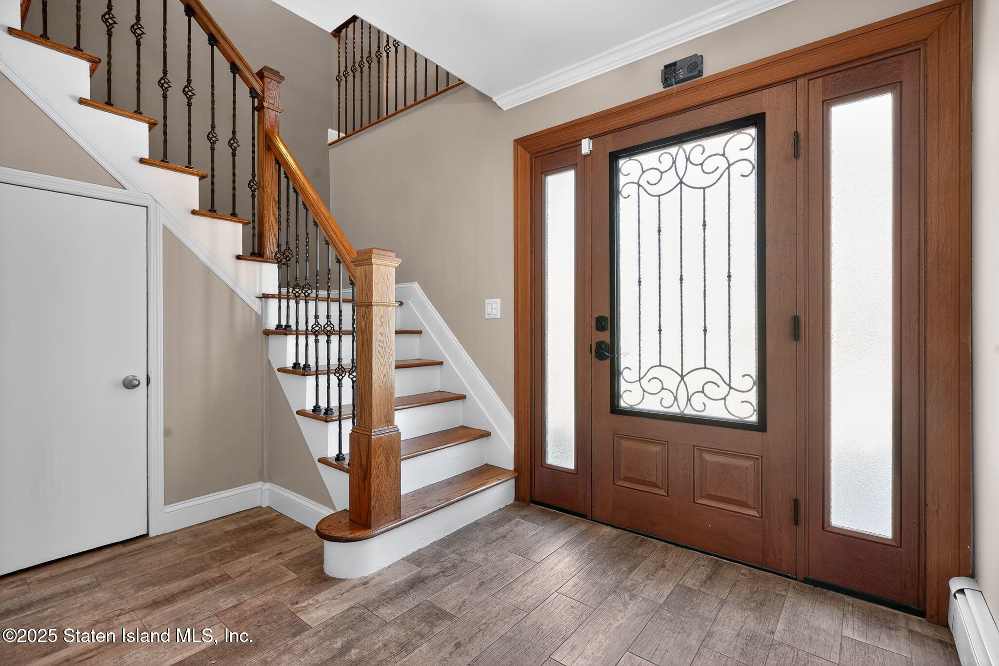 230 Barclay Avenue Image 4