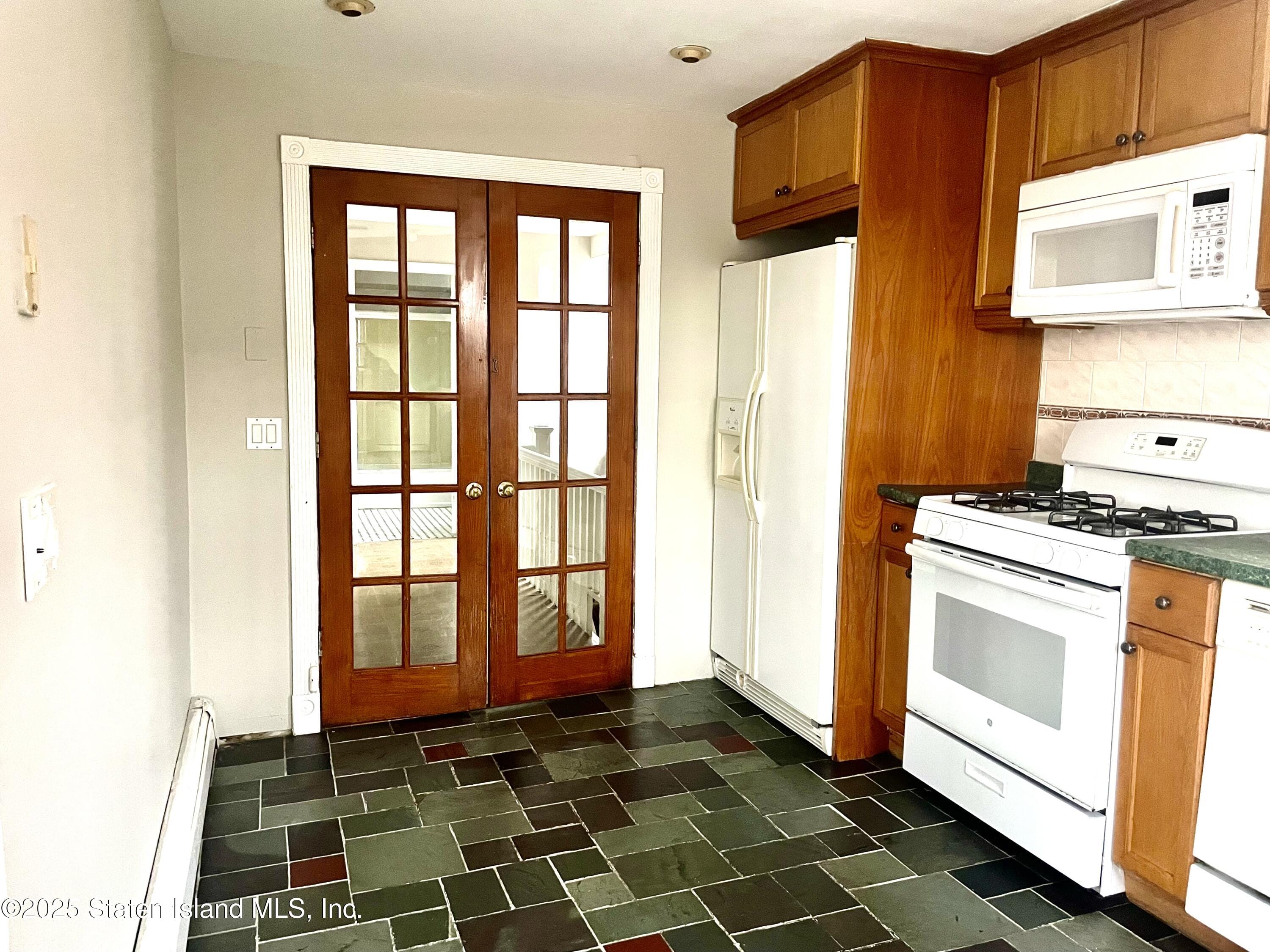 24 Roosevelt Street, Staten Island, NY, 10304 image 9